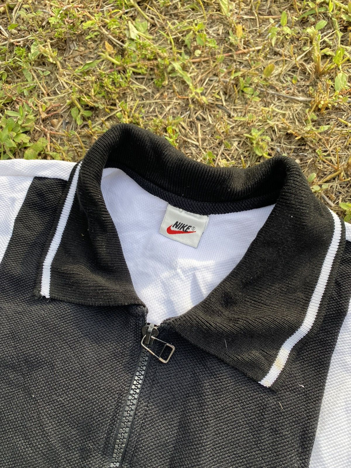 Nike × Vintage Rare Vintage Nike Air Swoosh Spell Out 90s Polo Shirt Size US L / EU 52-54 / 3 - 3 Thumbnail