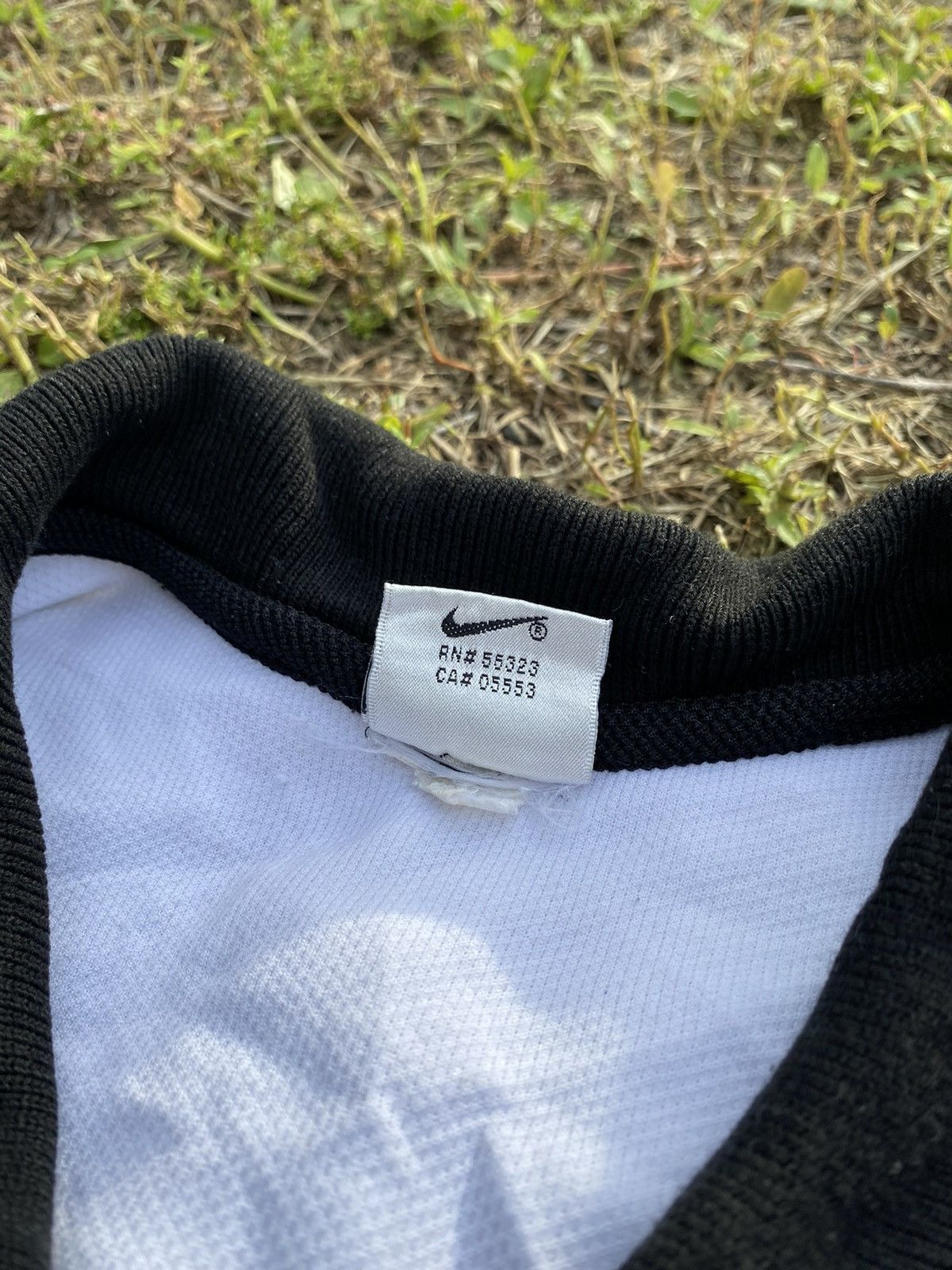 Nike × Vintage Rare Vintage Nike Air Swoosh Spell Out 90s Polo Shirt Size US L / EU 52-54 / 3 - 7 Thumbnail