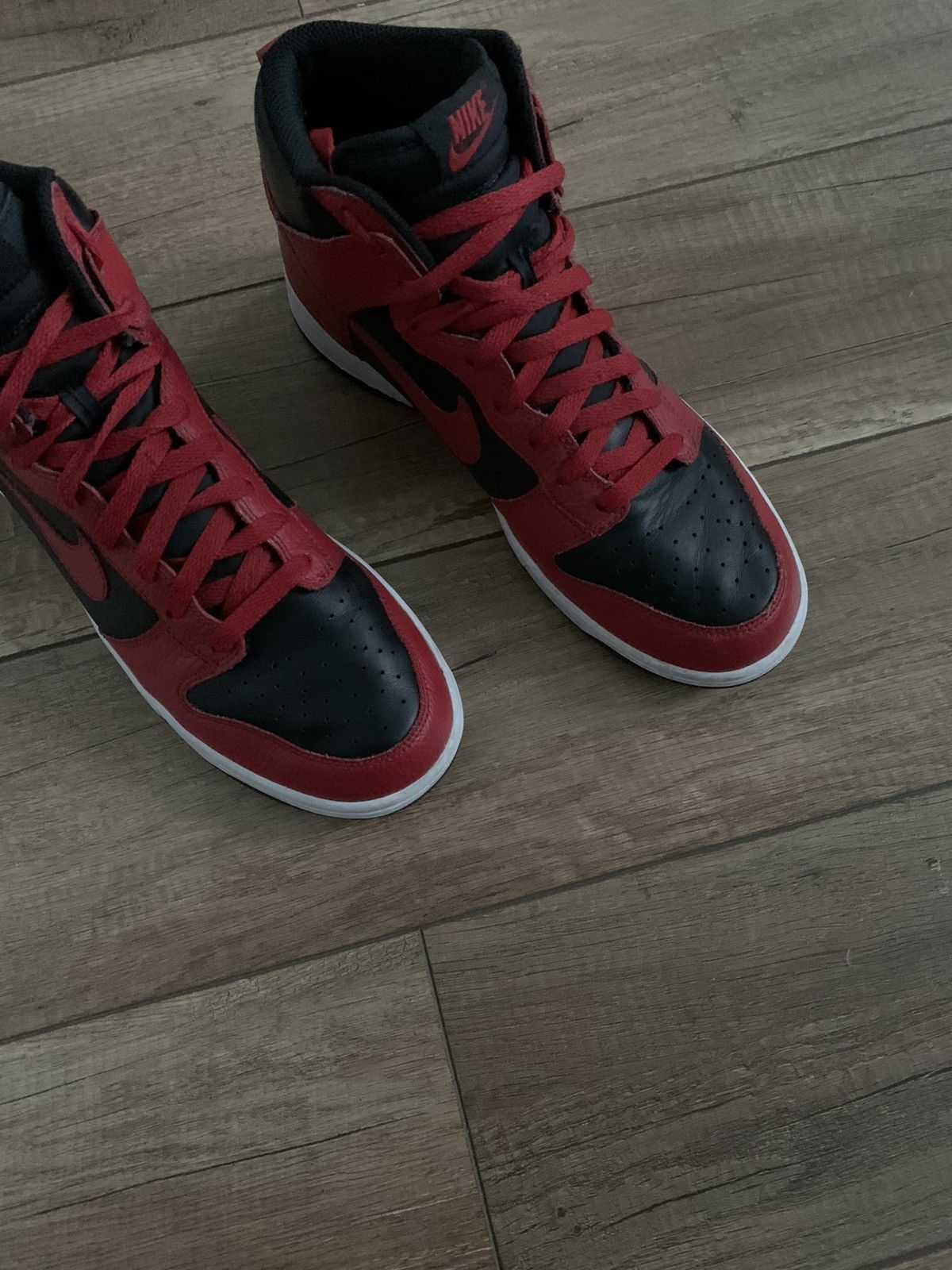 Nike RARE Nike Dunk High Be True To Your Street Bred Black Red Size US 10.5 / EU 43-44 - 16 Thumbnail