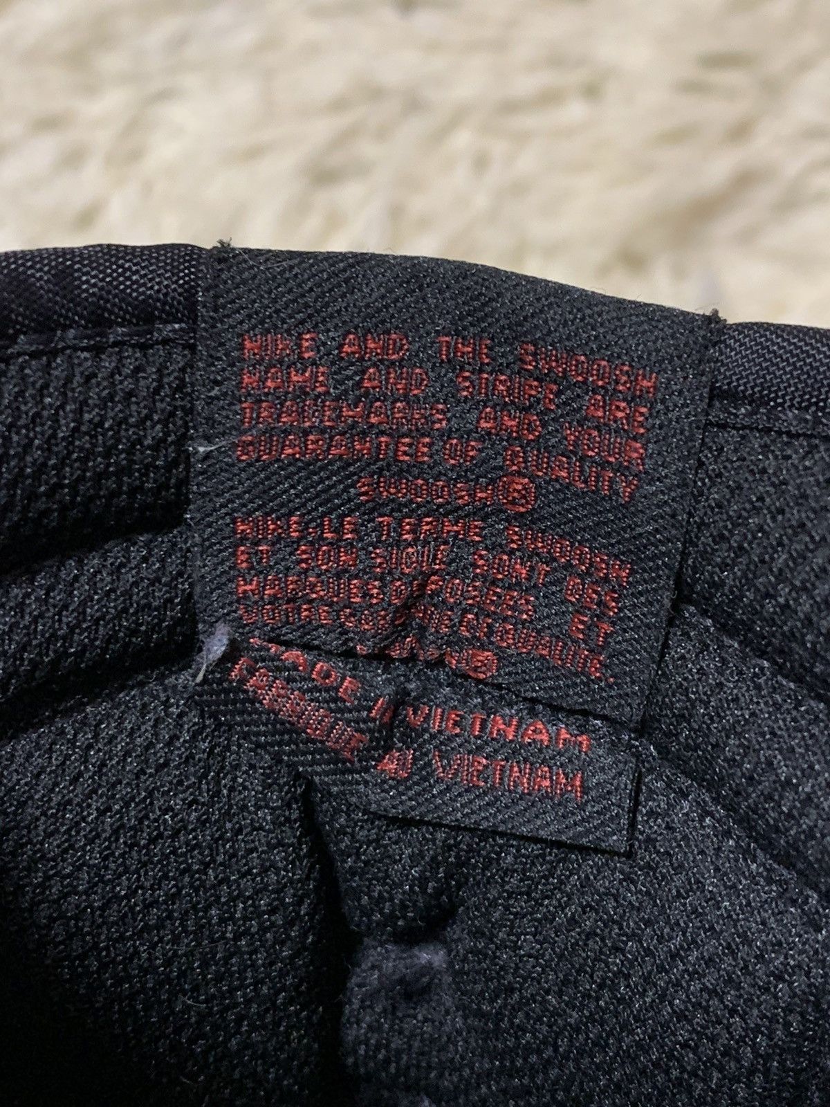 Nike RARE Nike Dunk High Be True To Your Street Bred Black Red Size US 10.5 / EU 43-44 - 12 Thumbnail
