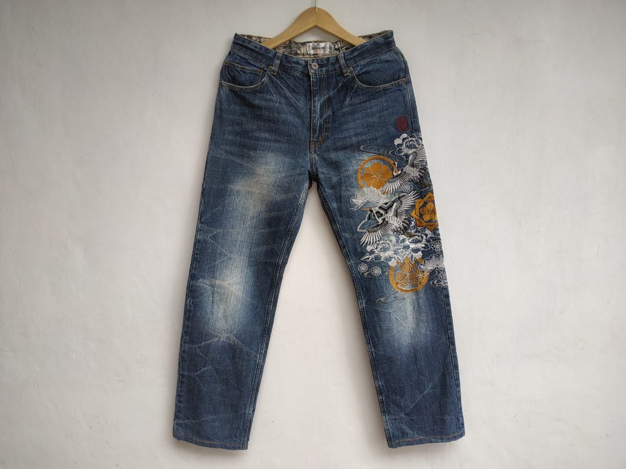 Japanese Brand Karakuri Tamashi Japan, Embroidery Jeans Size US 30 / EU 46 - 2 Thumbnail