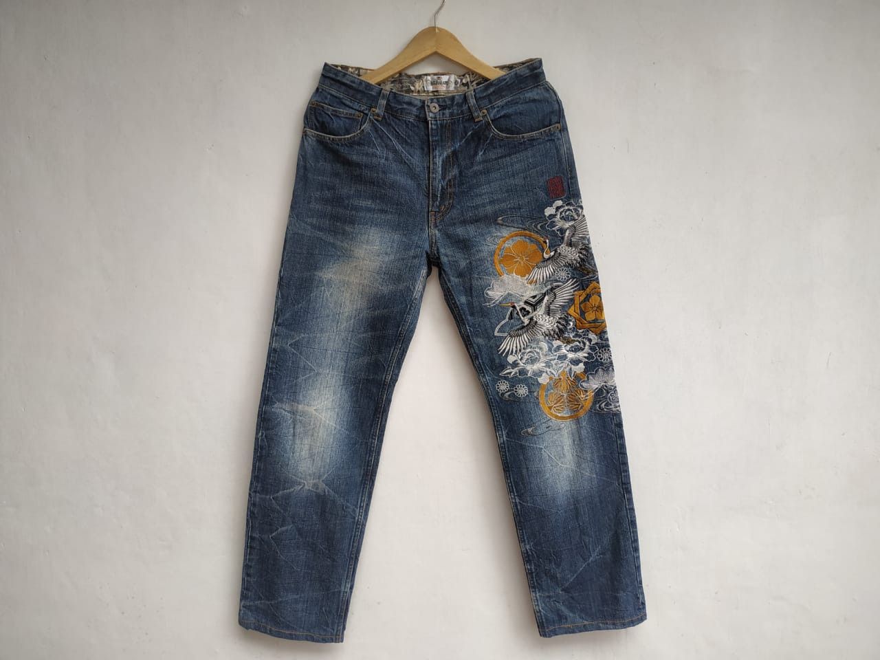 Japanese Brand Karakuri Tamashi Japan, Embroidery Jeans Size US 30 / EU 46 - 1 Thumbnail