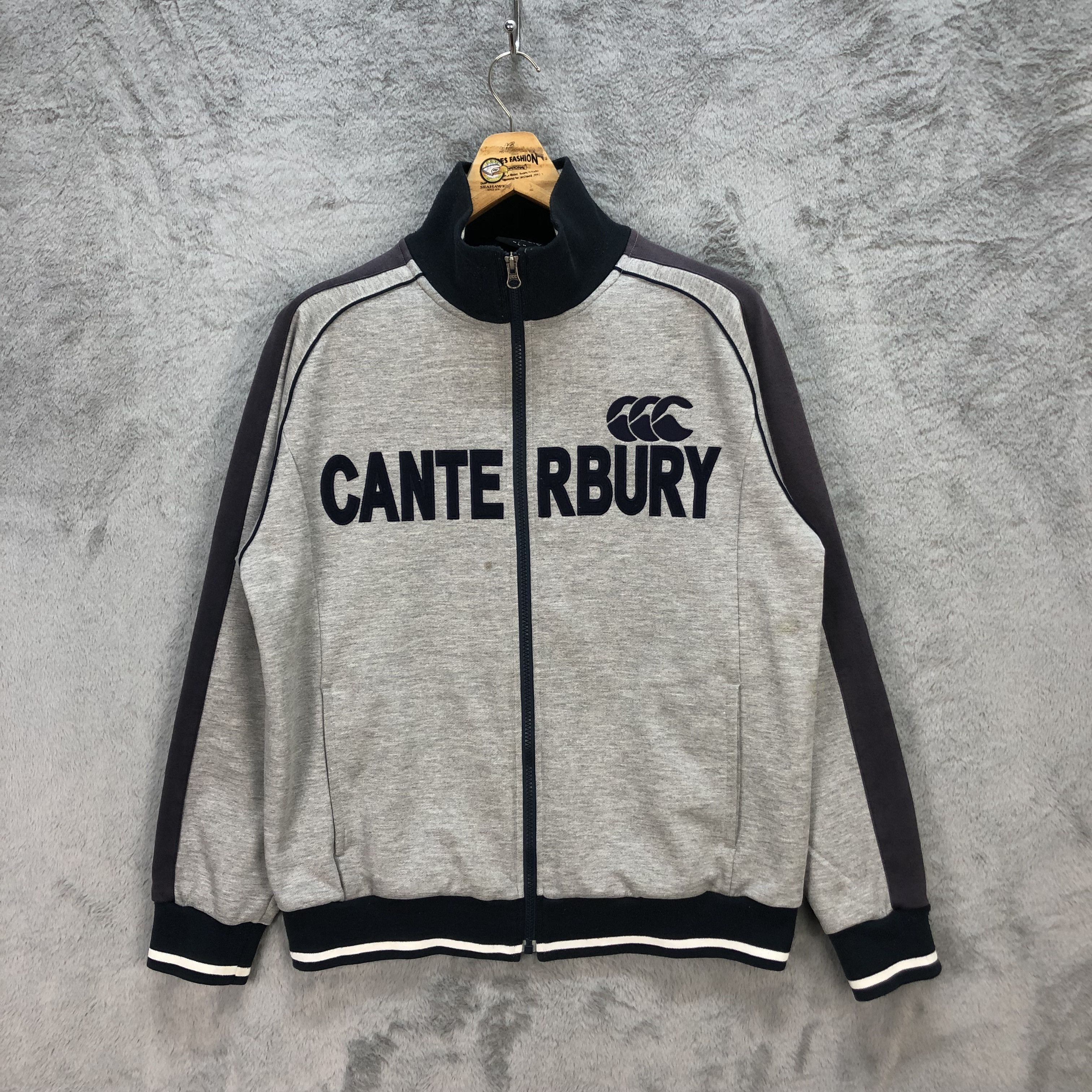Canterbury of New Zealand Canterbury Of New Zealand Spellout Big Logo Jacket #5678-202 Size US L / EU 52-54 / 3 - 1 Thumbnail