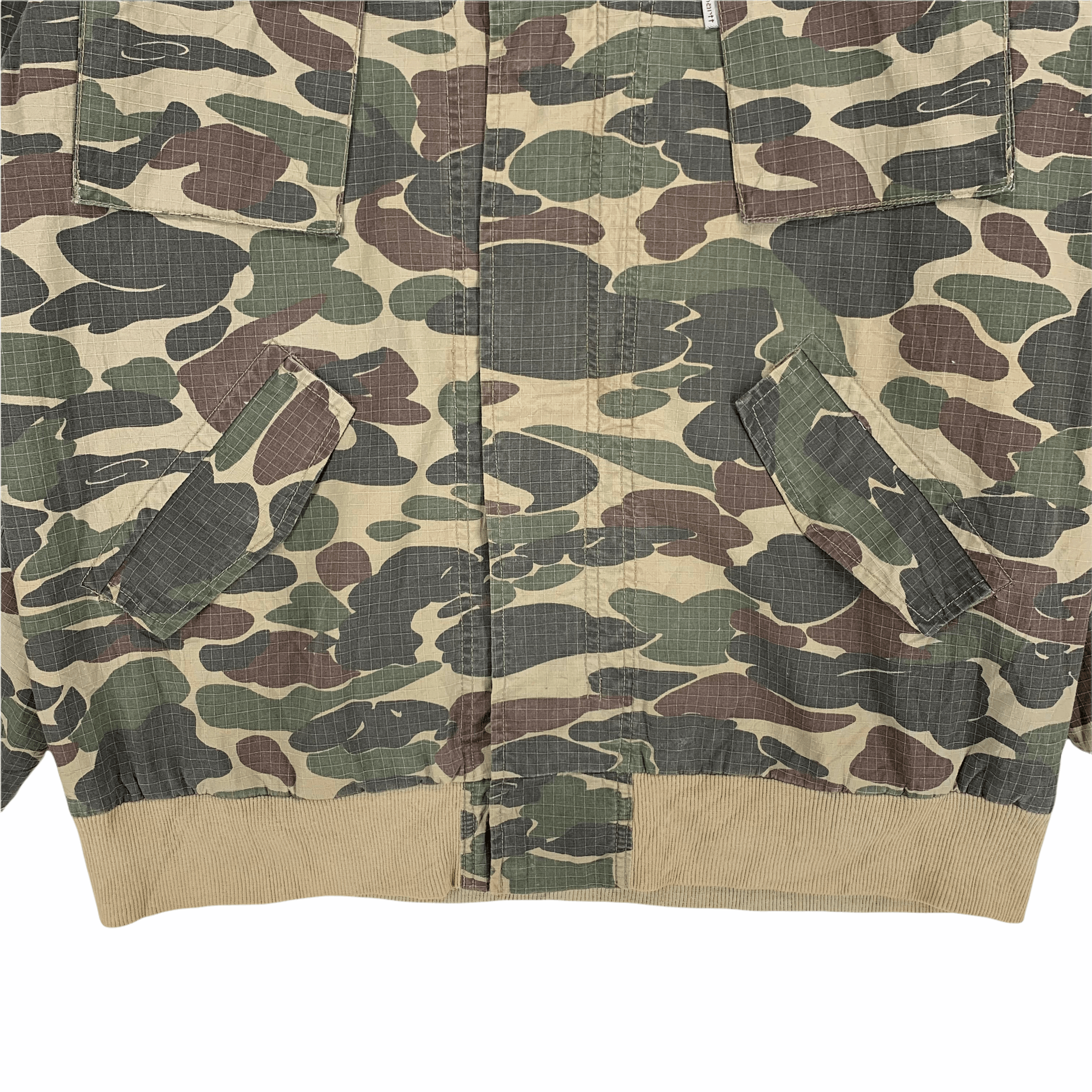 Carhartt Vintage Carhartt Camo Four Pocket Chore Jacket #3278-117 Size US XL / EU 56 / 4 - 5 Thumbnail