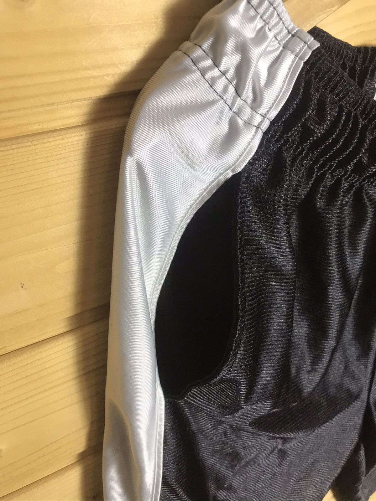 Champion Vintage Champion shorts Size US 32 / EU 48 - 4 Thumbnail