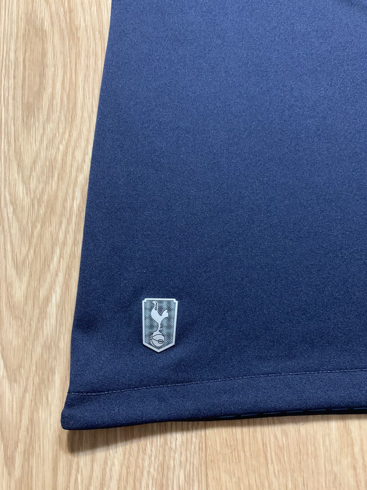 Under Armour TOTTENHAM HOTSPUR 2013 2014 THIRD SHIRT FOOTBALL SOCCER Size US M / EU 48-50 / 2 - 5 Thumbnail