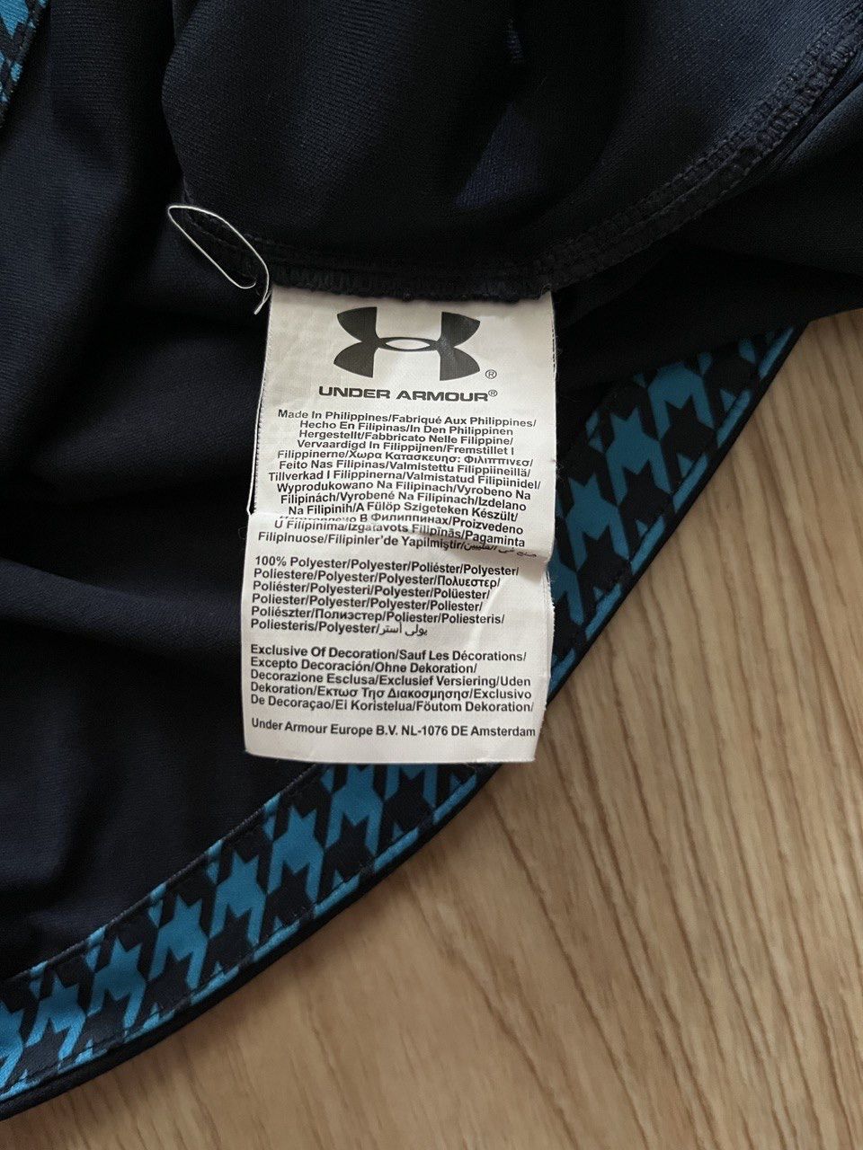 Under Armour TOTTENHAM HOTSPUR 2013 2014 THIRD SHIRT FOOTBALL SOCCER Size US M / EU 48-50 / 2 - 11 Thumbnail