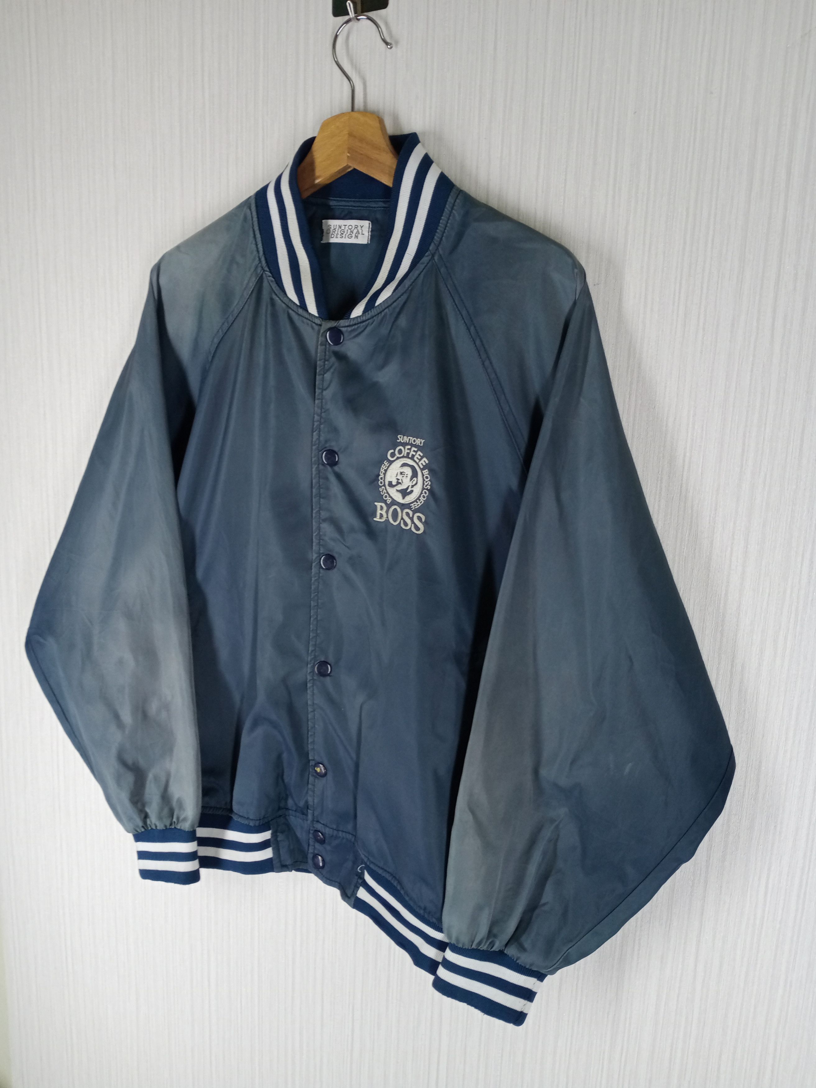Japanese Brand Vintage Suntory Coffee Boss Varsity Nylon Jacket Distressed Size US L / EU 52-54 / 3 - 3 Thumbnail