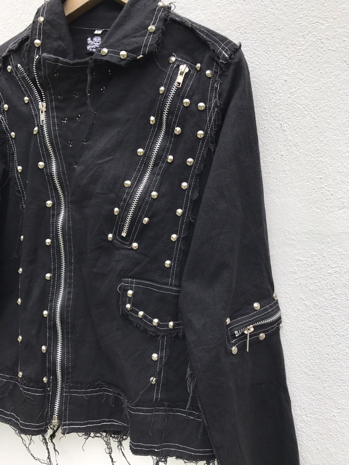 Japanese Brand Black Punk Style Zipper Skull Jacket (16" x 21") Size US XS / EU 42 / 0 - 5 Thumbnail
