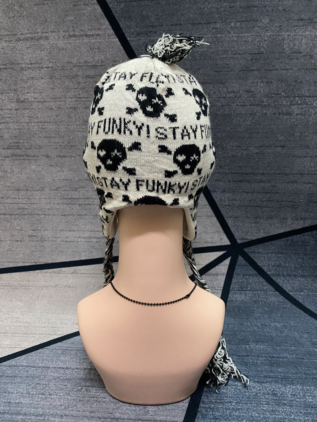 Japanese Brand Japanese Brand Stay funky Skeleton Trapper Beanie Hat Size ONE SIZE - 5 Thumbnail