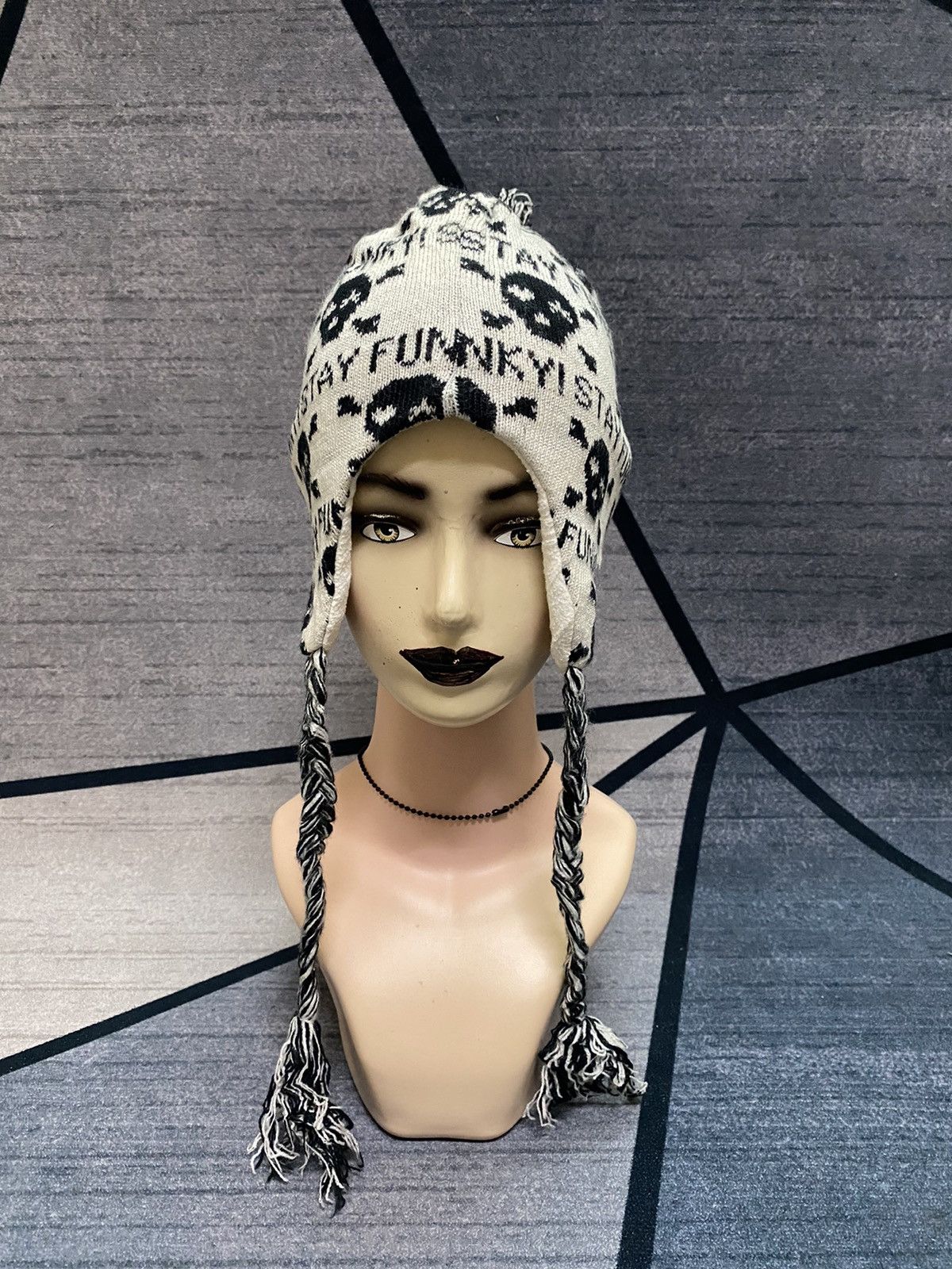 Japanese Brand Japanese Brand Stay funky Skeleton Trapper Beanie Hat Size ONE SIZE - 6 Thumbnail