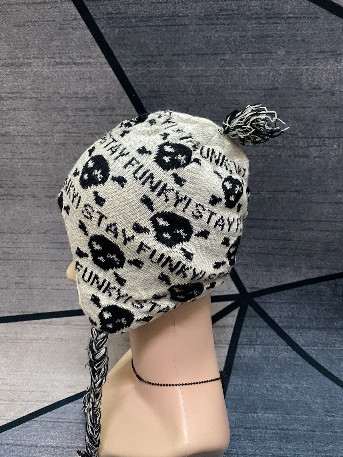 Japanese Brand Japanese Brand Stay funky Skeleton Trapper Beanie Hat Size ONE SIZE - 3 Thumbnail