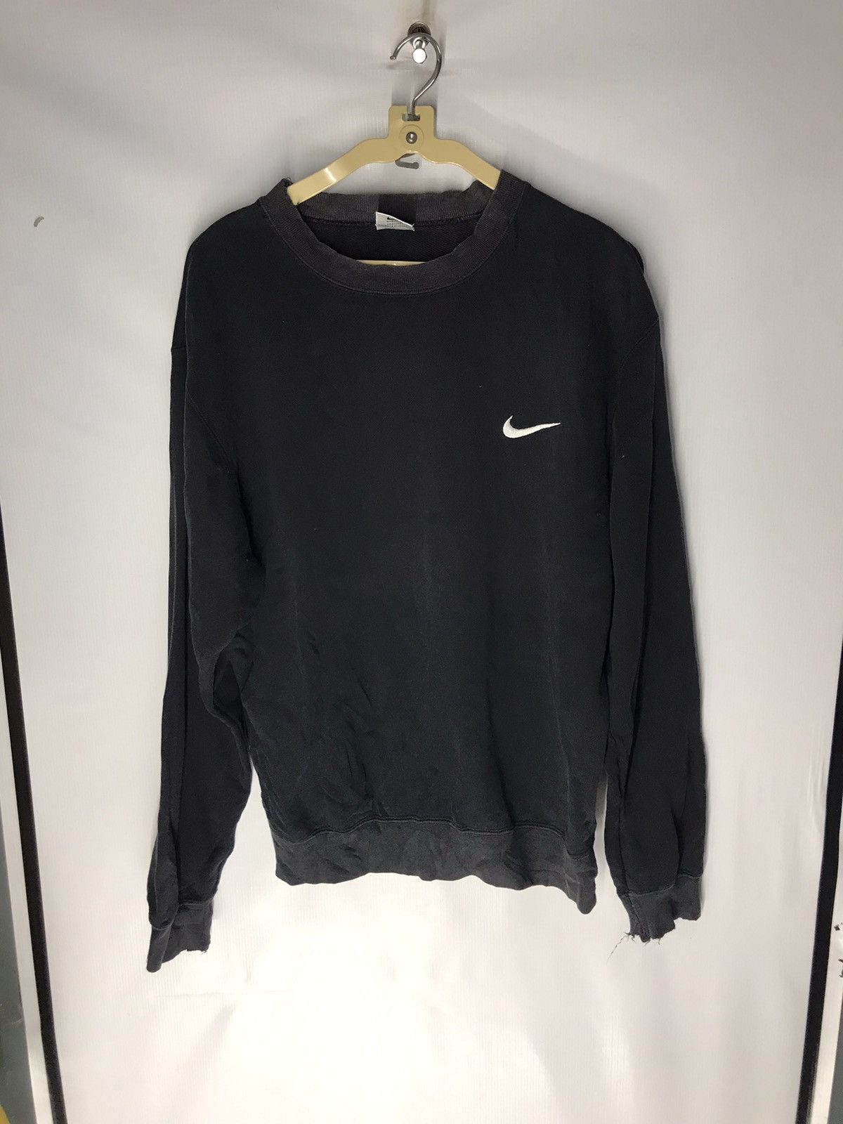 Nike × Vintage Vintage nike small embroidered swoosh distressed sweatshirt Size US M / EU 48-50 / 2 - 9 Thumbnail
