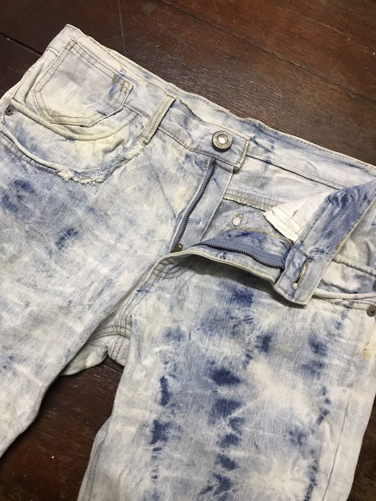 Japanese Brand Unbrand distressed denim acid wash shortpant Size US 35 - 6 Thumbnail