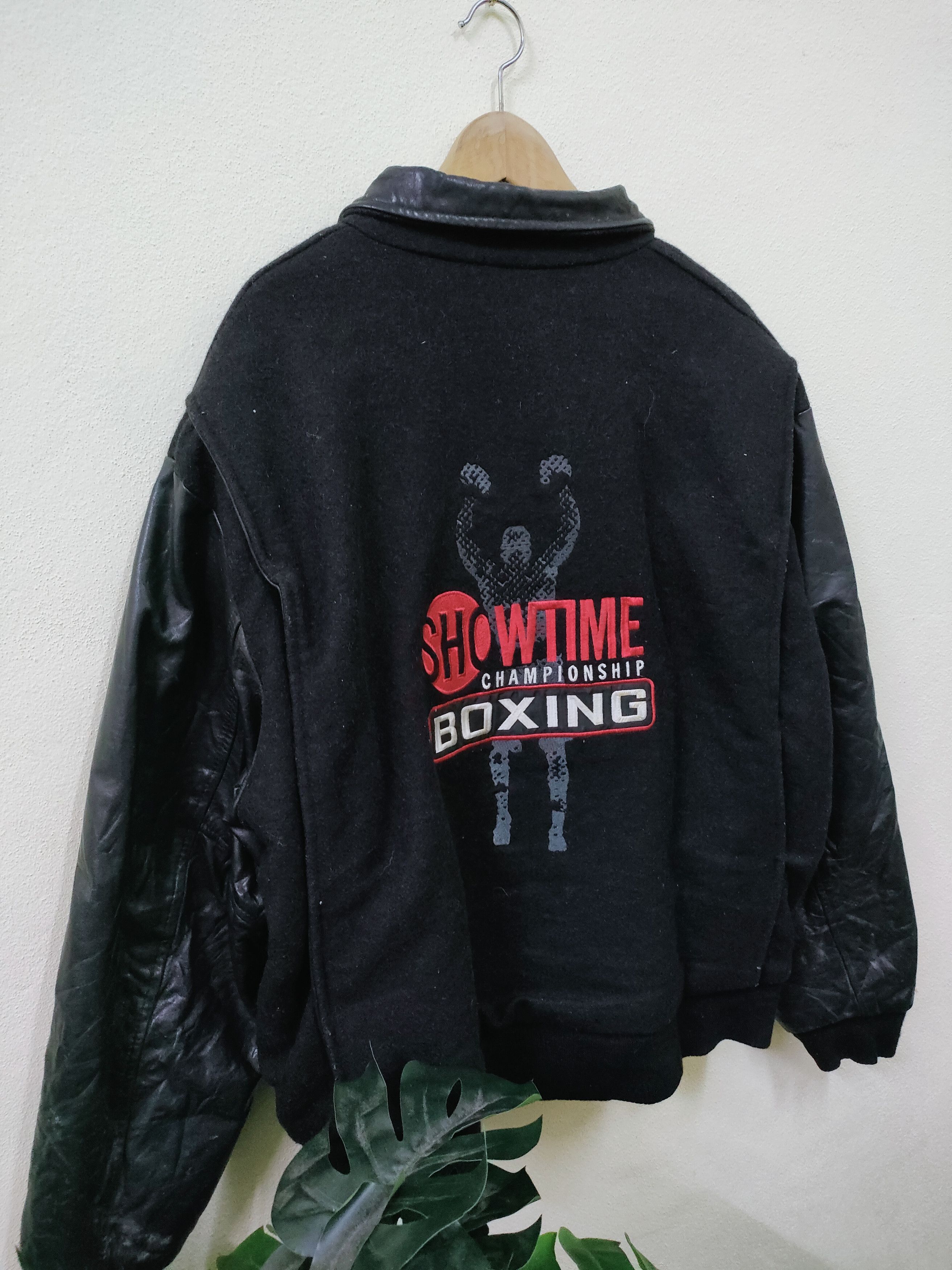 Vintage Vintage 90s Varsity Showtime Championship Boxing Size US XL / EU 56 / 4 - 3 Thumbnail