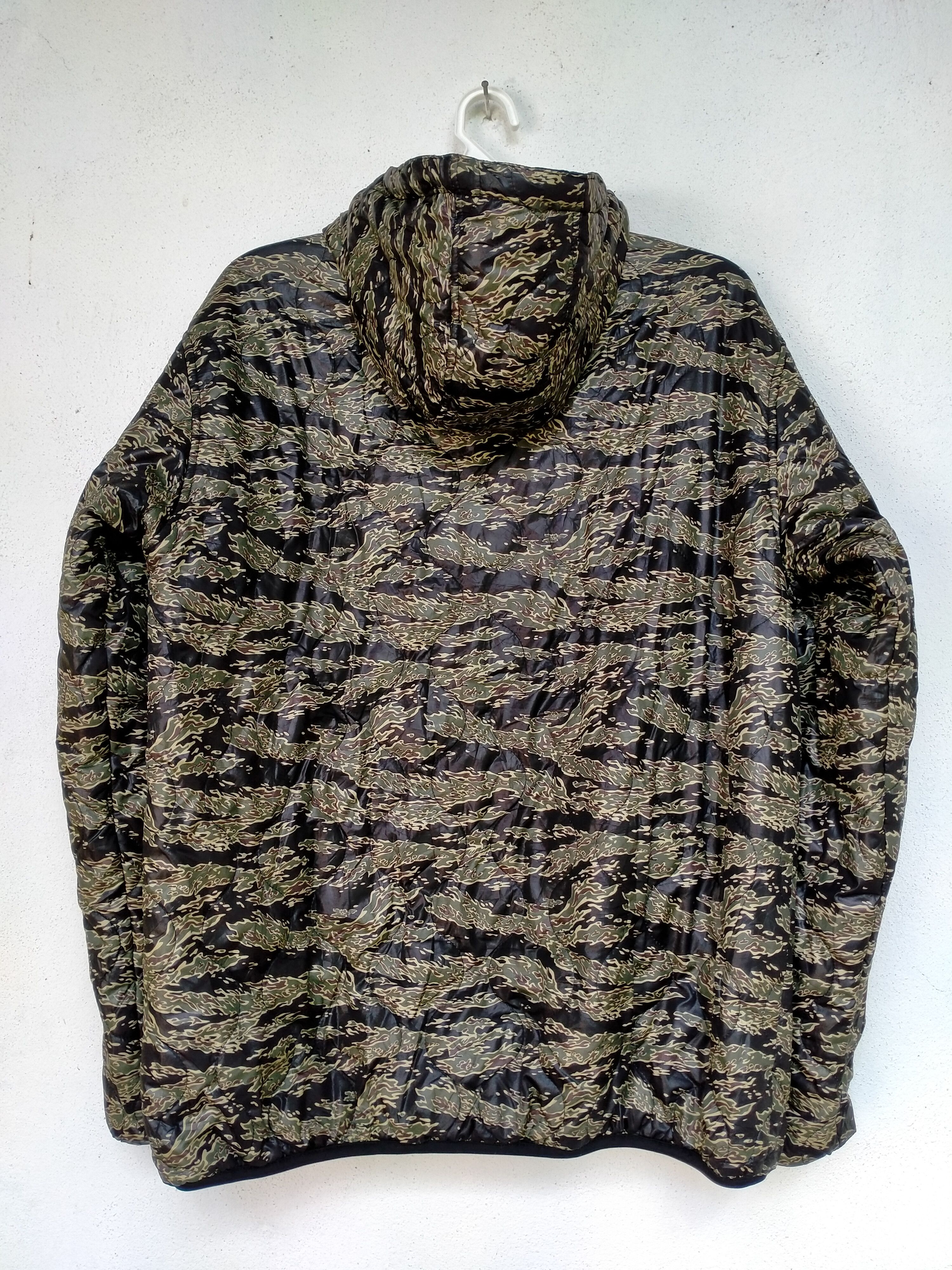 Reversible Tiger Stripes Camo Puffer Jacket - Main Image