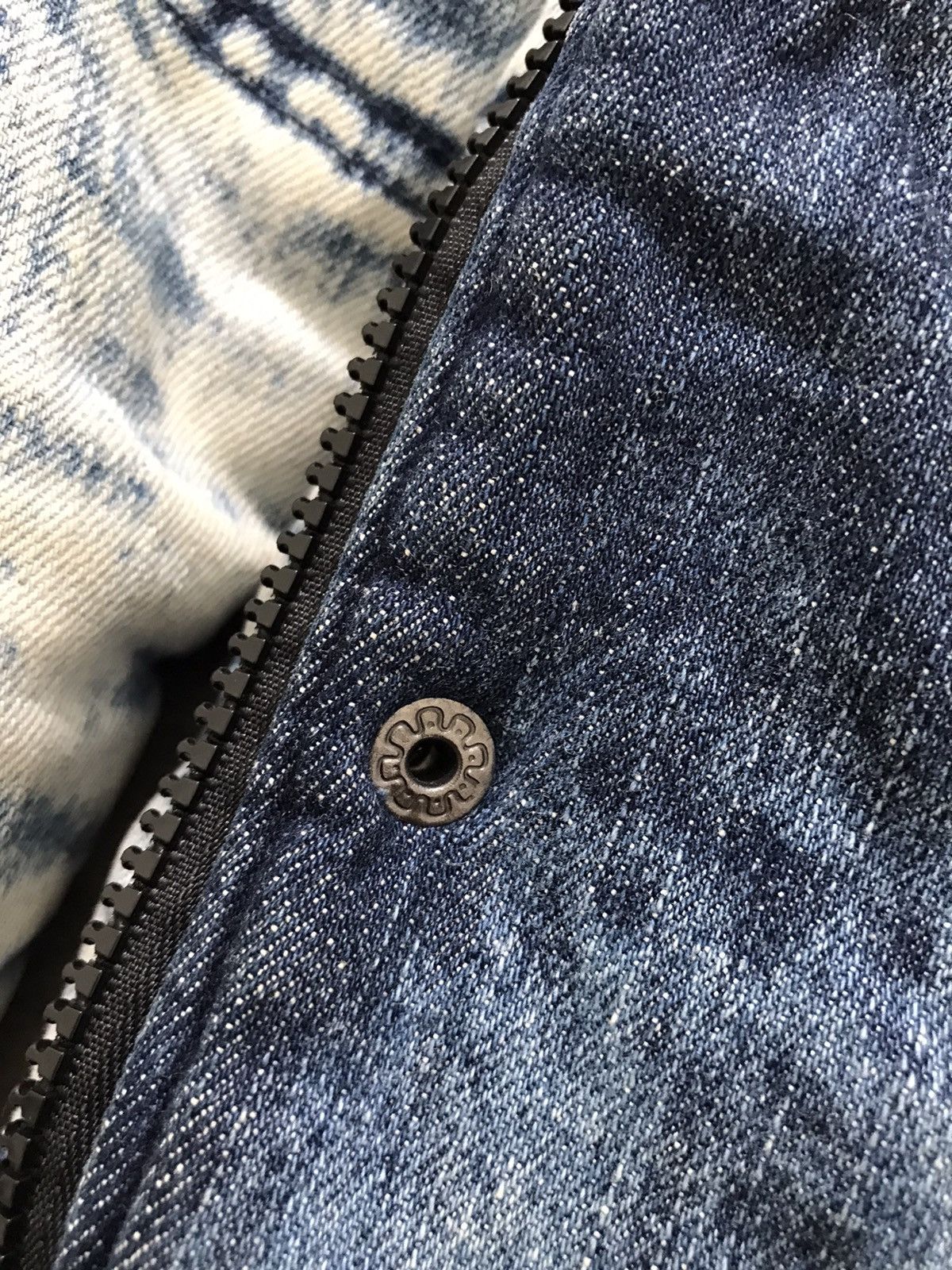 Japanese Brand CavariA Japan Acid Wash Puffer Denim Down Jacket Size US M / EU 48-50 / 2 - 9 Thumbnail