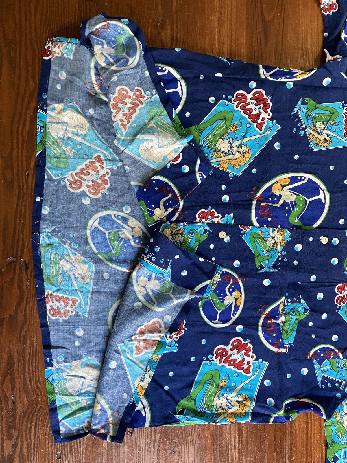 Vintage Vintage 90’s Mr.Rick’s Mermaid Martinis Rayon Button Up Size US L / EU 52-54 / 3 - 6 Thumbnail
