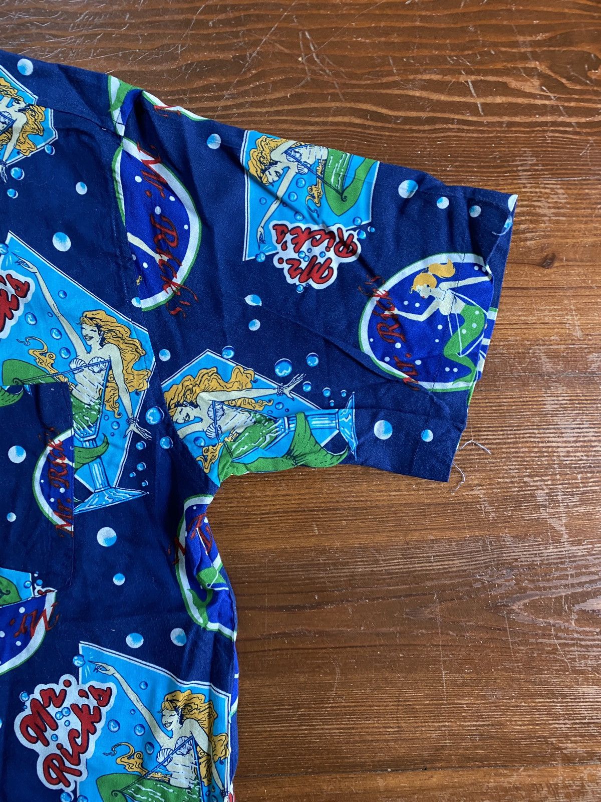 Vintage Vintage 90’s Mr.Rick’s Mermaid Martinis Rayon Button Up Size US L / EU 52-54 / 3 - 3 Thumbnail