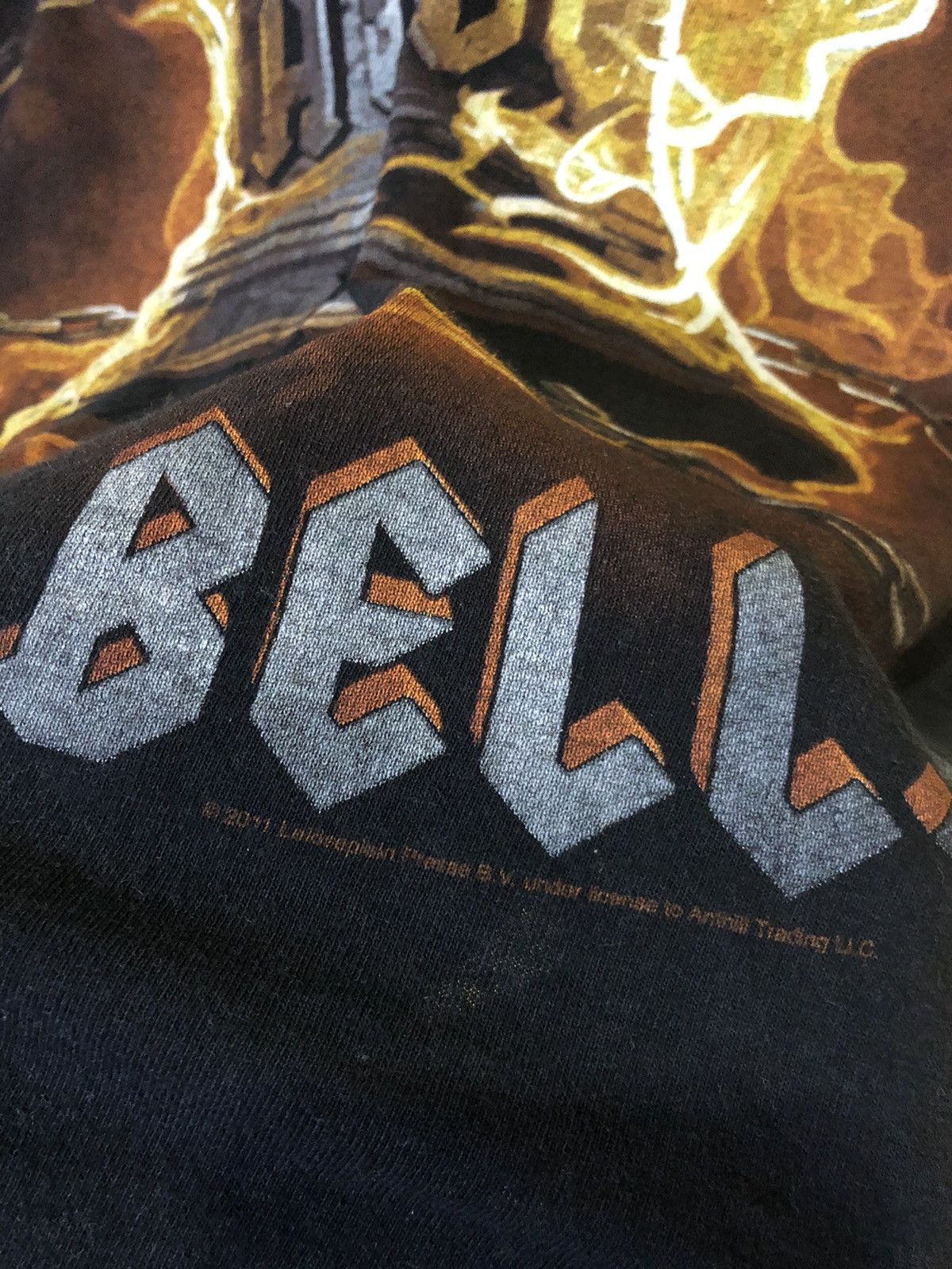AC/DC × Band Tees AC/DC hells Bells great condition size XxL Size US XXL / EU 58 / 5 - 4 Thumbnail