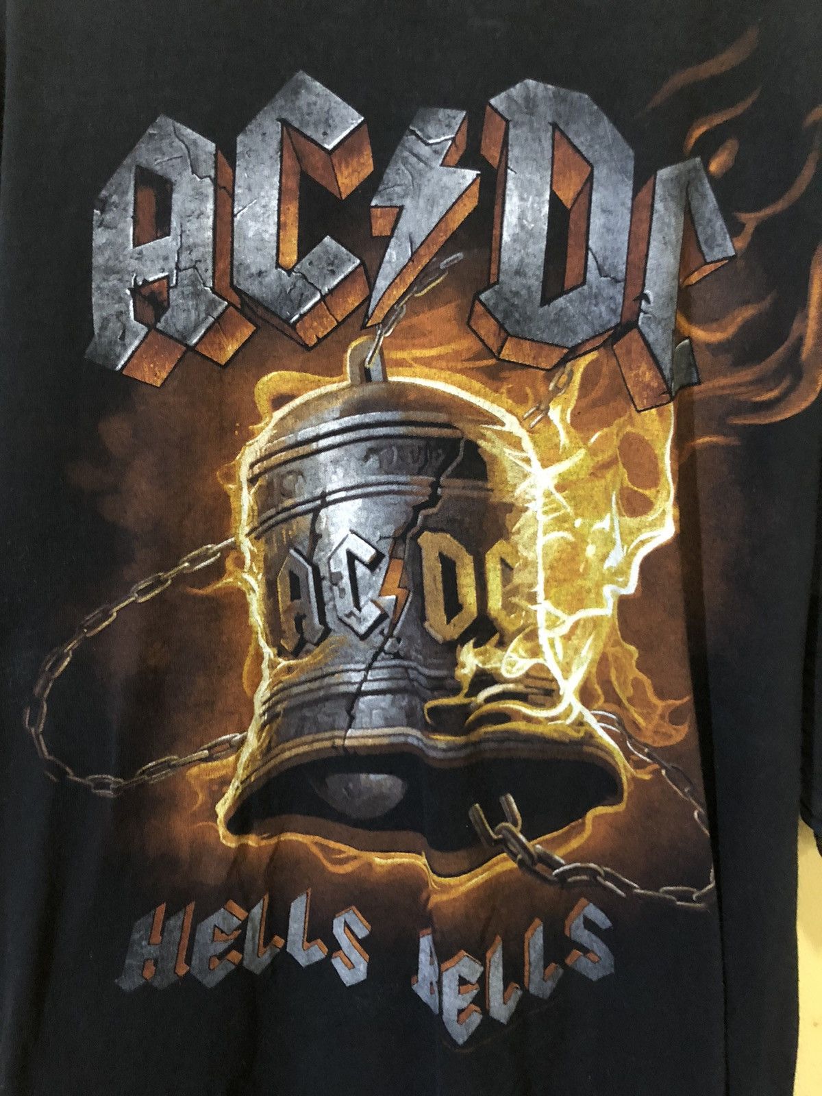 AC/DC × Band Tees AC/DC hells Bells great condition size XxL Size US XXL / EU 58 / 5 - 3 Thumbnail