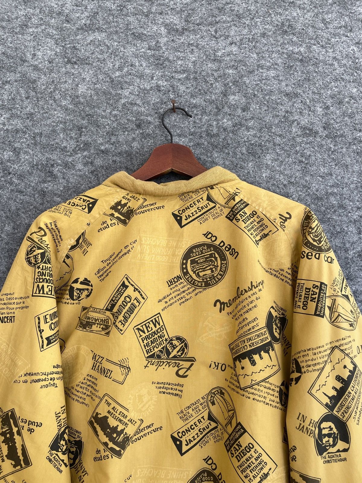 Japanese Brand VINTAGE GOLDEN DAYS OVERPRINTED JACKET Size US L / EU 52-54 / 3 - 5 Thumbnail