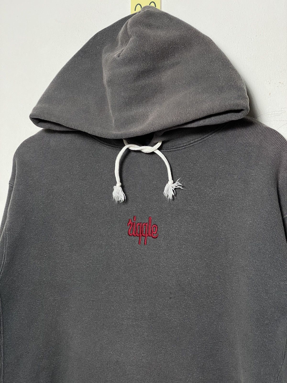 Japanese Brand Vintage Ripple Avant Garde Embroidered Hoodies Size US L / EU 52-54 / 3 - 2 Thumbnail