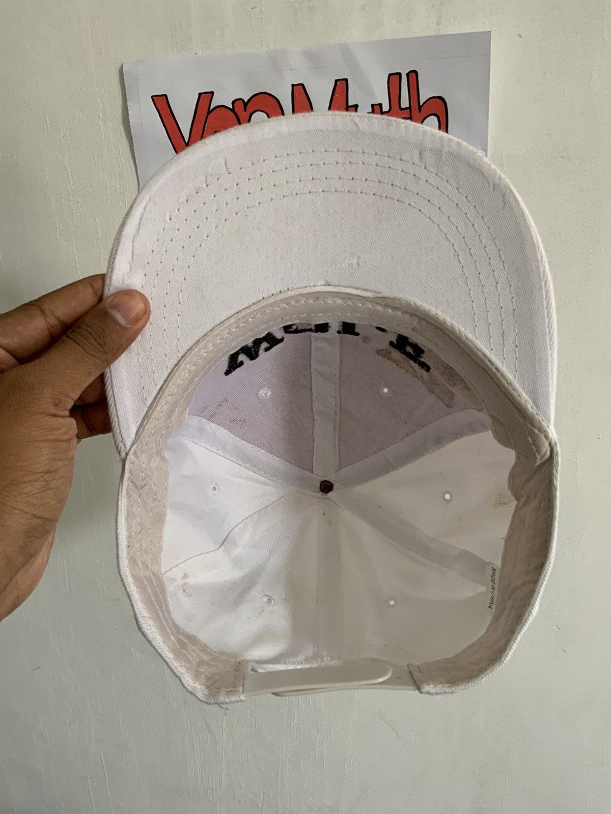 If Six Was Nine Wolf Embroidered White Hat Size ONE SIZE - 7 Thumbnail