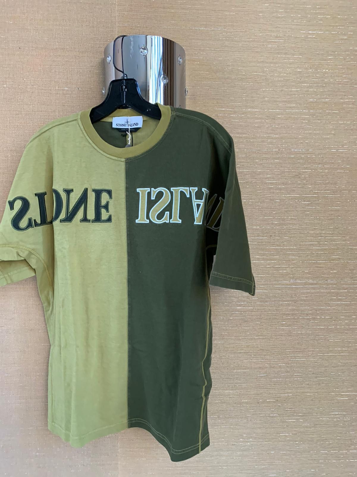 Stone Island Logo Tee, SS in Green & Limo Green Size US S / EU 44-46 / 1 - 2 Thumbnail