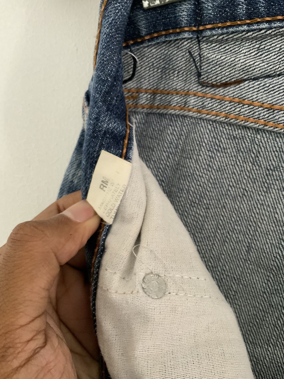 Levi's Vintage Big E Levi’s Selvedge Distressed Jeans Size US 28 / EU 44 - 24 Thumbnail