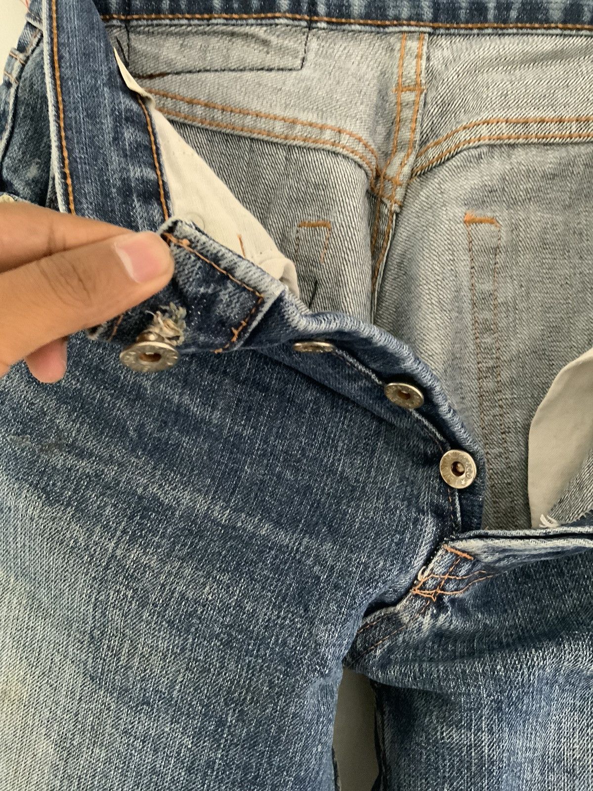 Levi's Vintage Big E Levi’s Selvedge Distressed Jeans Size US 28 / EU 44 - 20 Thumbnail