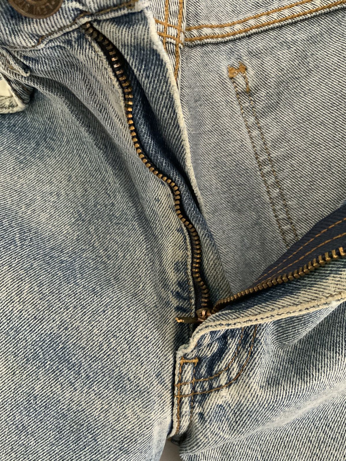 Levi's Vintage Levi’s Orange Tag Distressed Light Wash Acid Jean Size US 29 - 20 Thumbnail