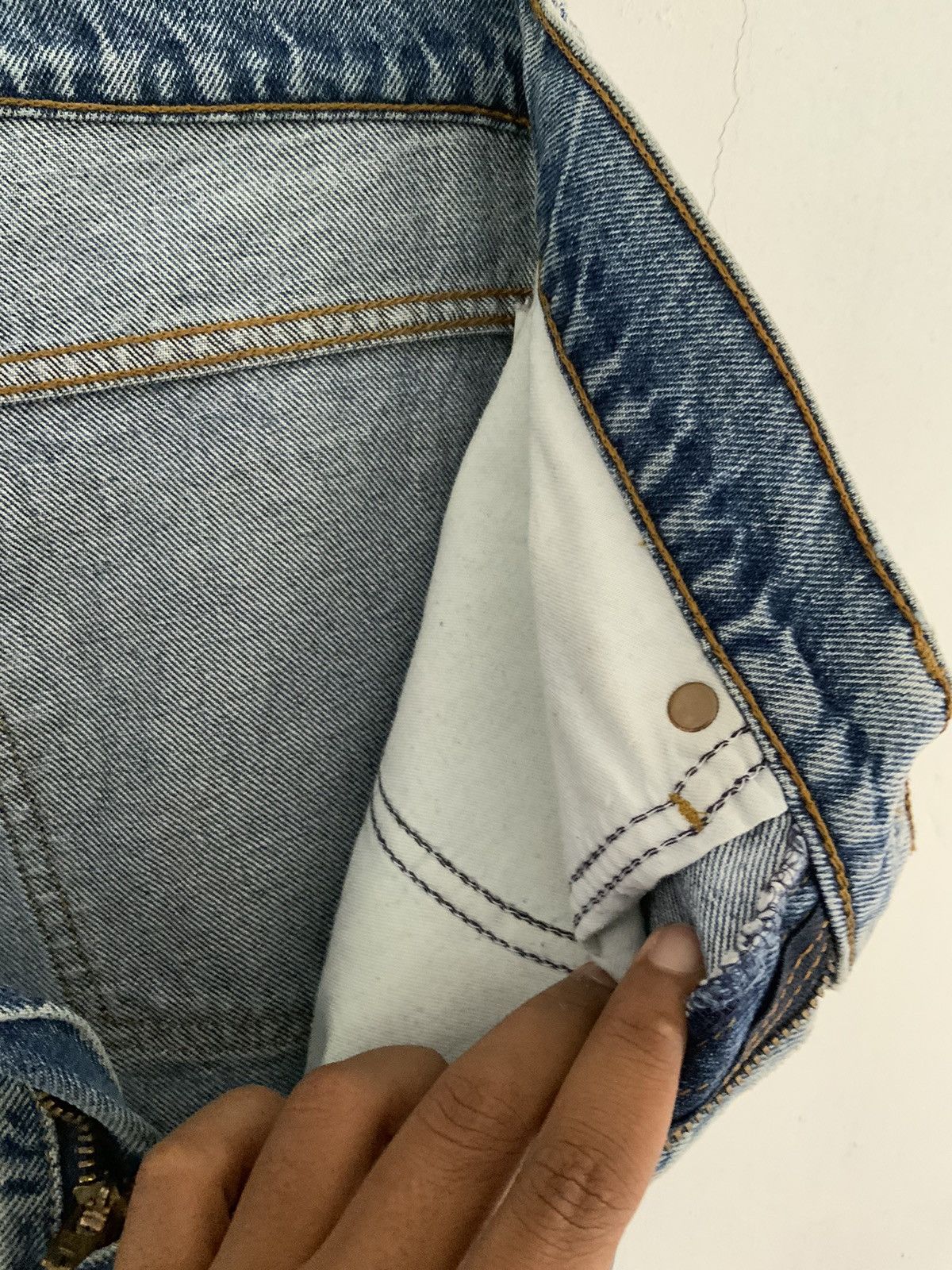 Levi's Vintage Levi’s Orange Tag Distressed Light Wash Acid Jean Size US 29 - 17 Thumbnail