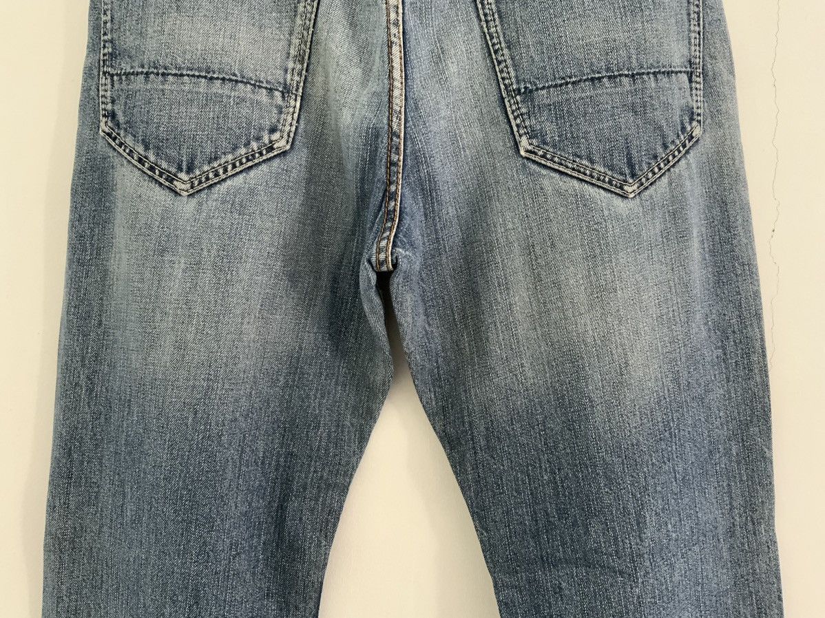 Eddie Bauer Eddie Bauer Distressed Denim Jean Size US 35 - 10 Thumbnail