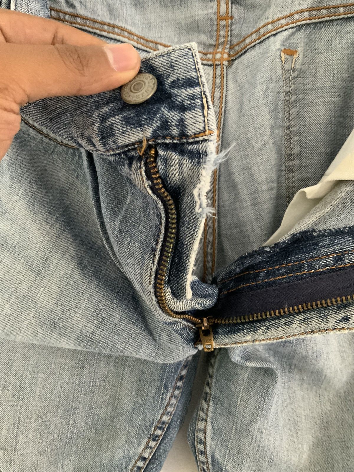 Eddie Bauer Eddie Bauer Distressed Denim Jean Size US 35 - 17 Thumbnail