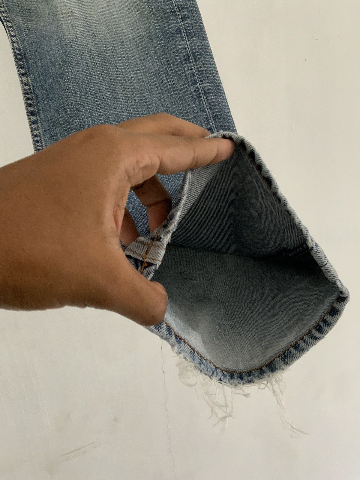 Eddie Bauer Eddie Bauer Distressed Denim Jean Size US 35 - 7 Thumbnail