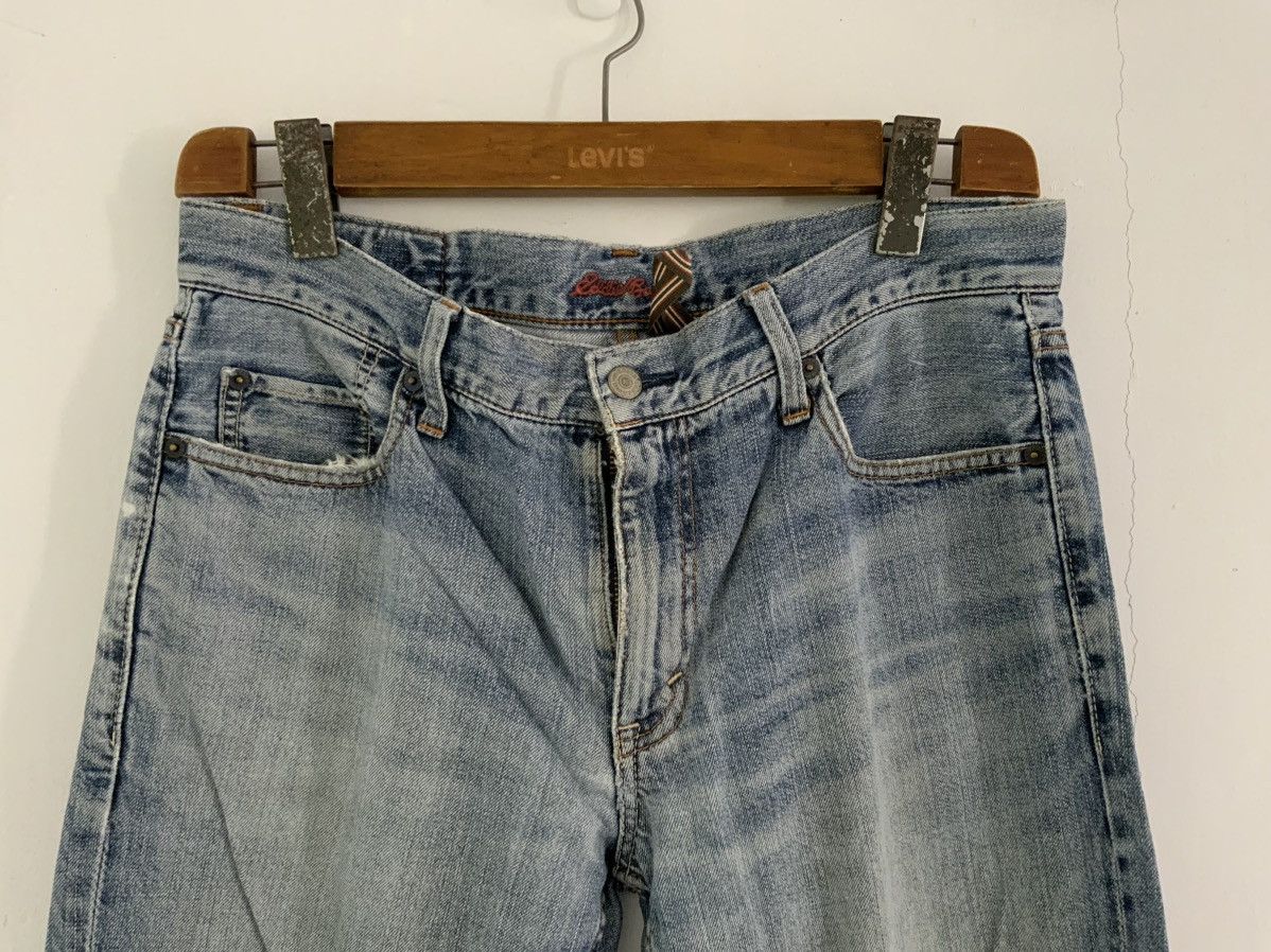 Eddie Bauer Eddie Bauer Distressed Denim Jean Size US 35 - 3 Thumbnail