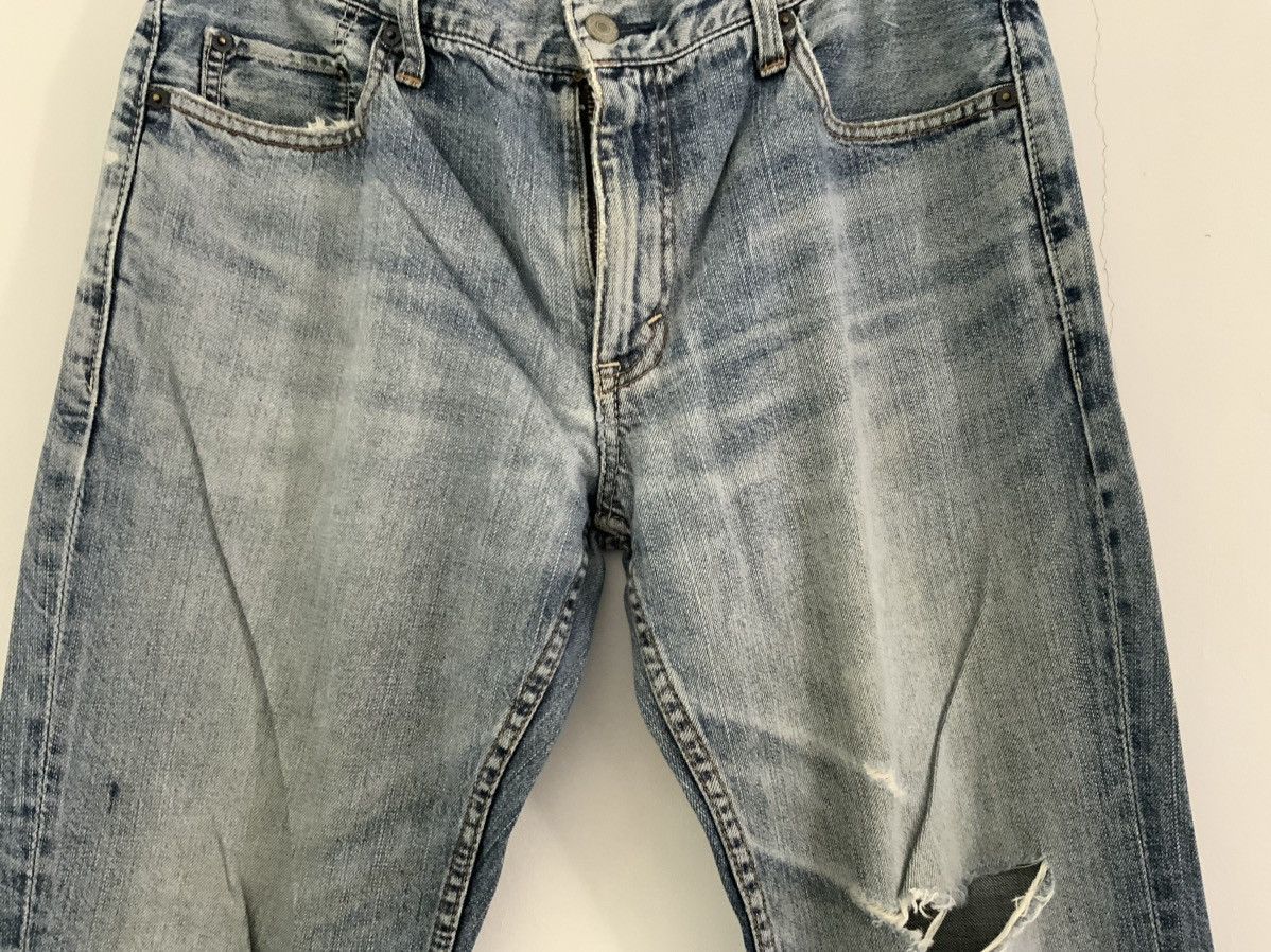 Eddie Bauer Eddie Bauer Distressed Denim Jean Size US 35 - 4 Thumbnail