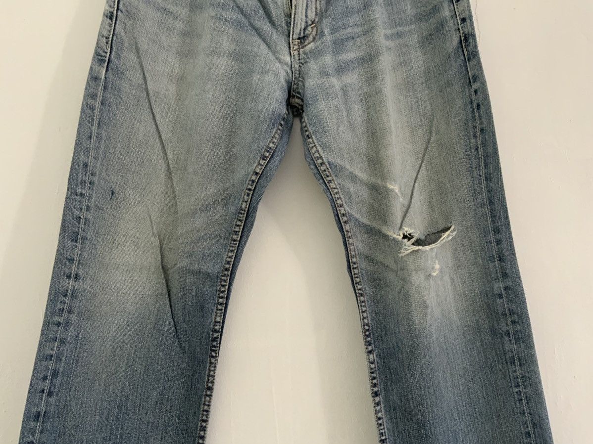 Eddie Bauer Eddie Bauer Distressed Denim Jean Size US 35 - 5 Thumbnail