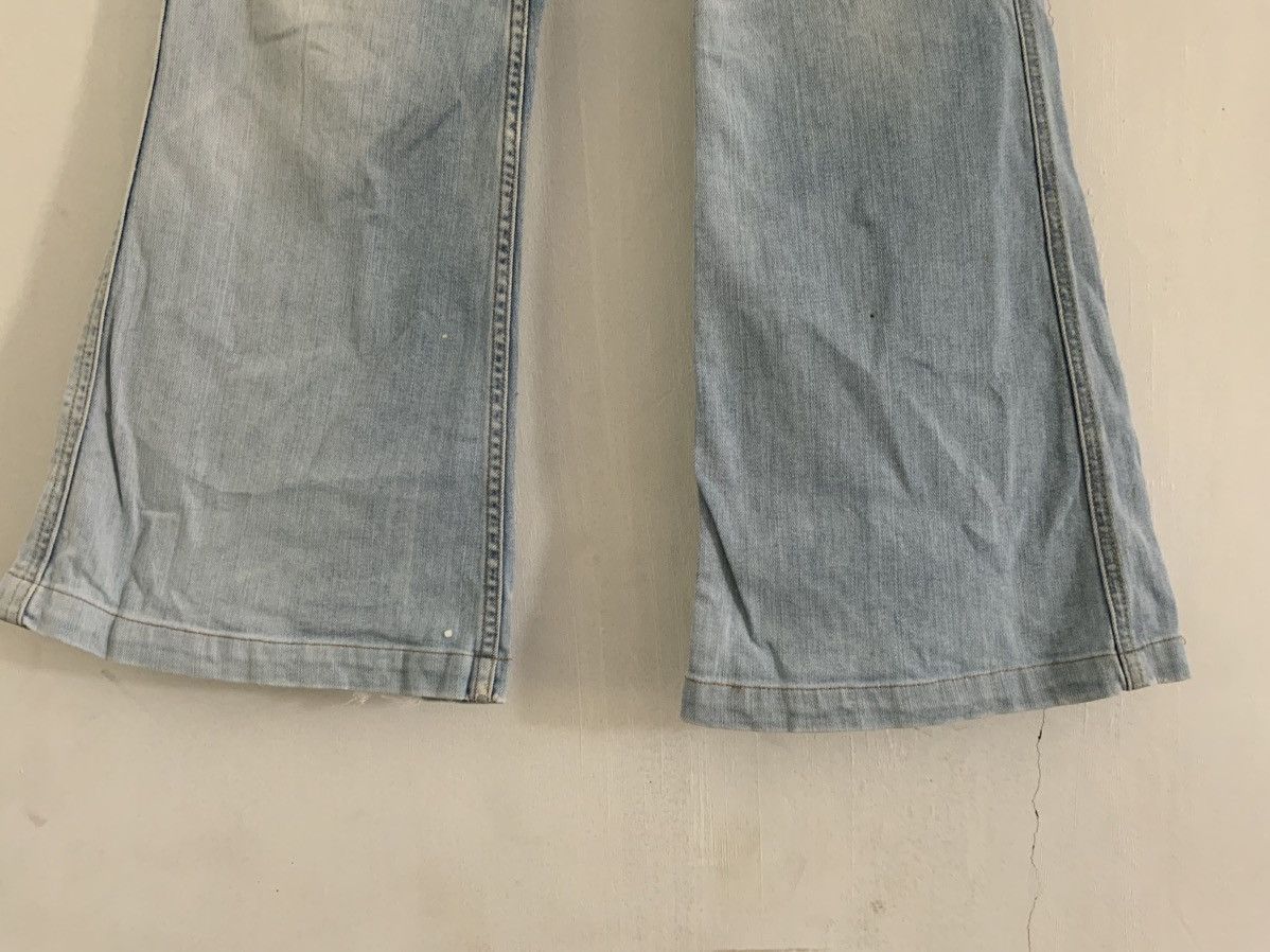 Levi's Vintage Levi’s Strauss Boot Cut Light Wash Distressed Denim Size US 29 - 6 Thumbnail