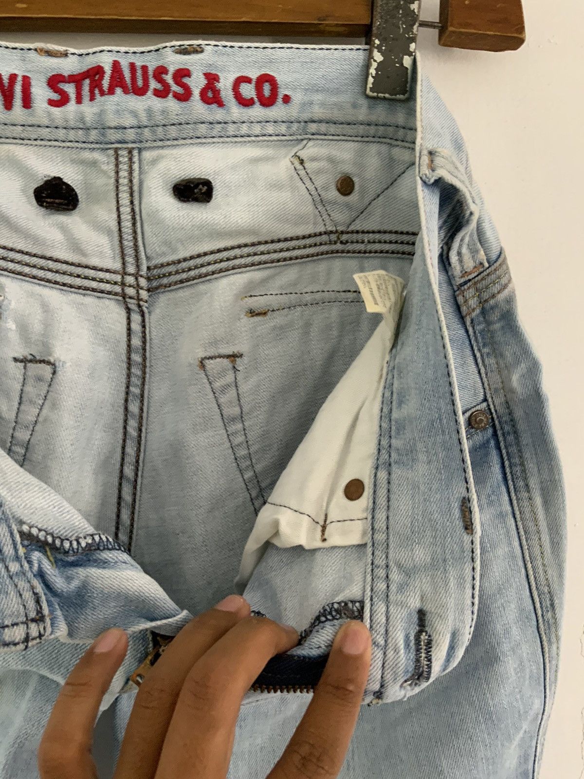 Levi's Vintage Levi’s Strauss Boot Cut Light Wash Distressed Denim Size US 29 - 18 Thumbnail