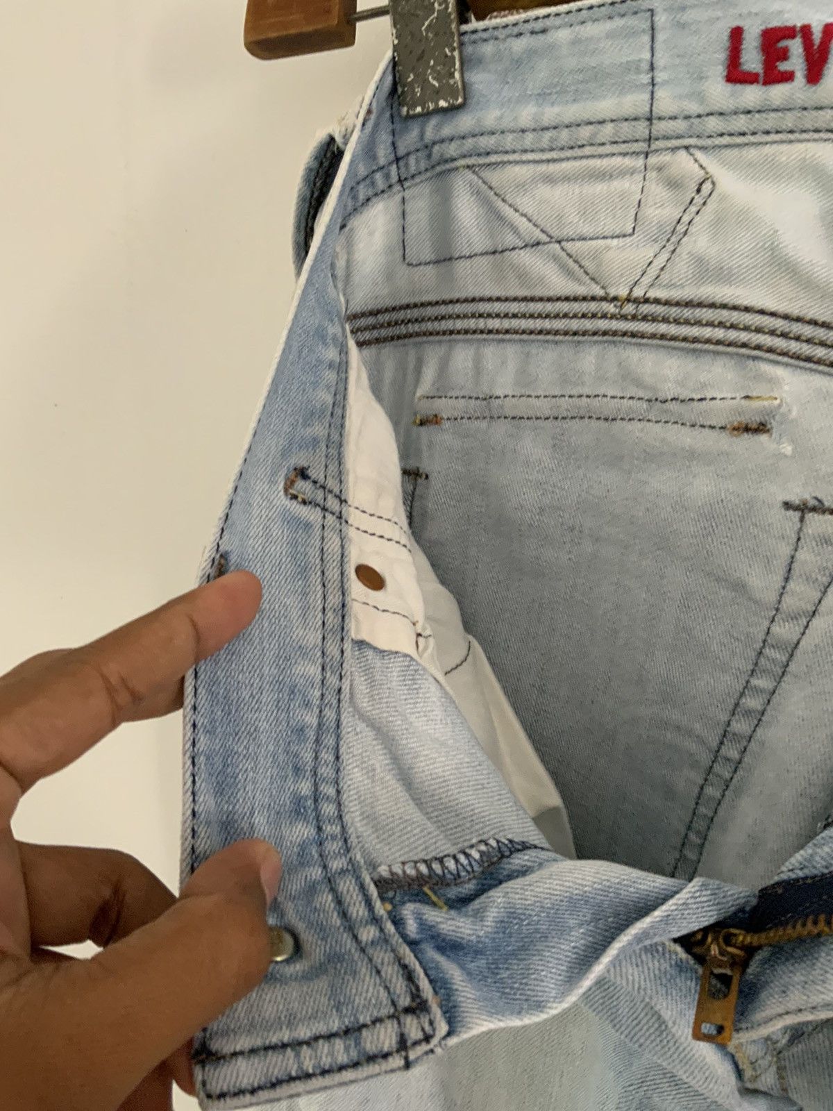 Levi's Vintage Levi’s Strauss Boot Cut Light Wash Distressed Denim Size US 29 - 17 Thumbnail