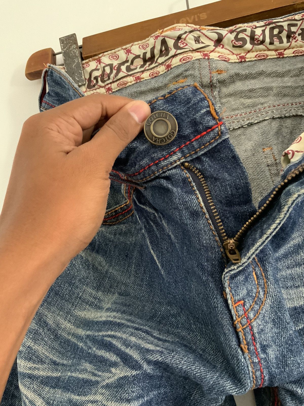 Gotcha Gotcha Spellout Distressed Denim Size US 34 / EU 50 - 13 Thumbnail