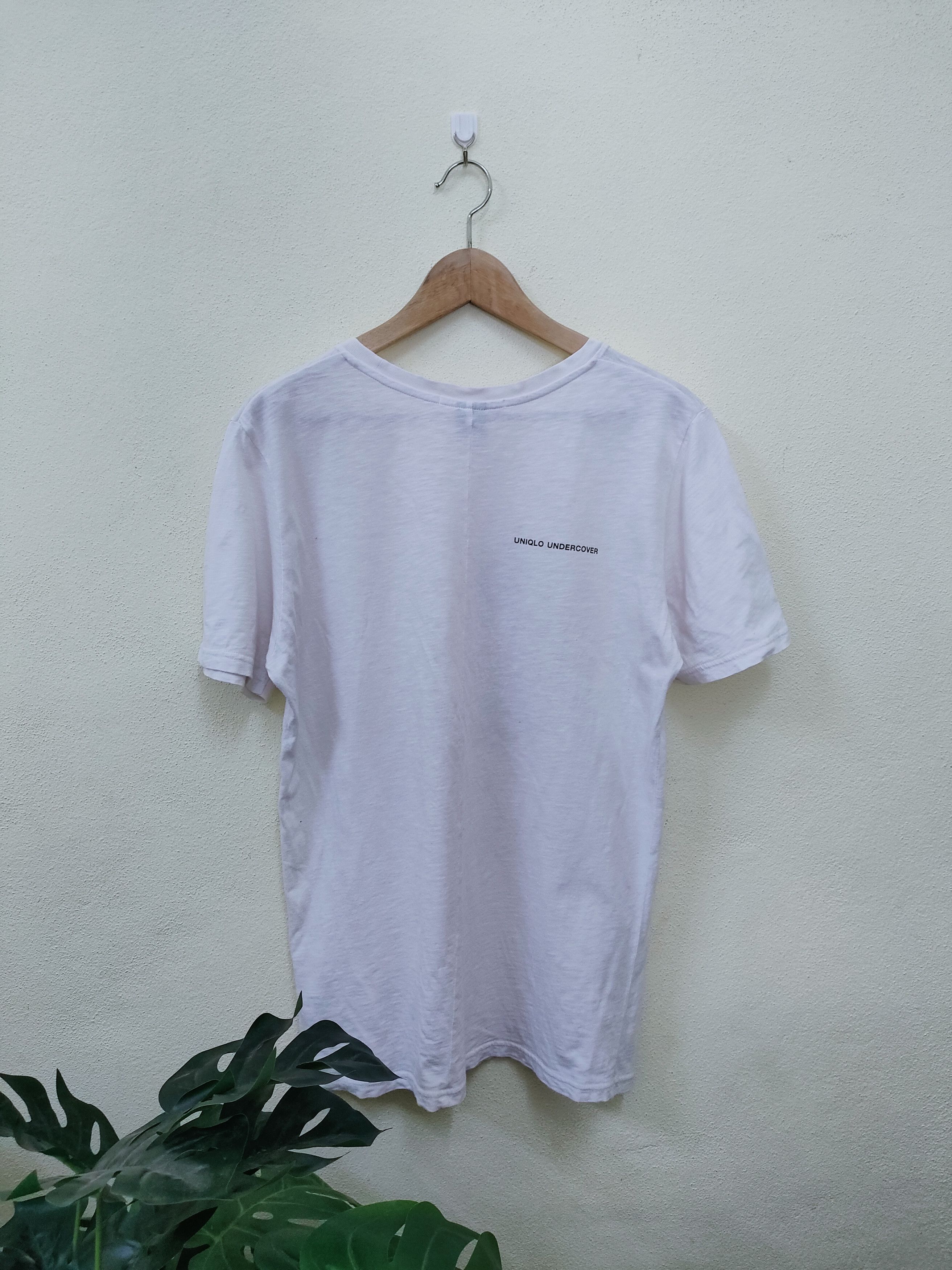 Jun Takahashi × Undercover × Uniqlo Undercover x Uniqlo x Disney T-shirt Size US L / EU 52-54 / 3 - 3 Thumbnail