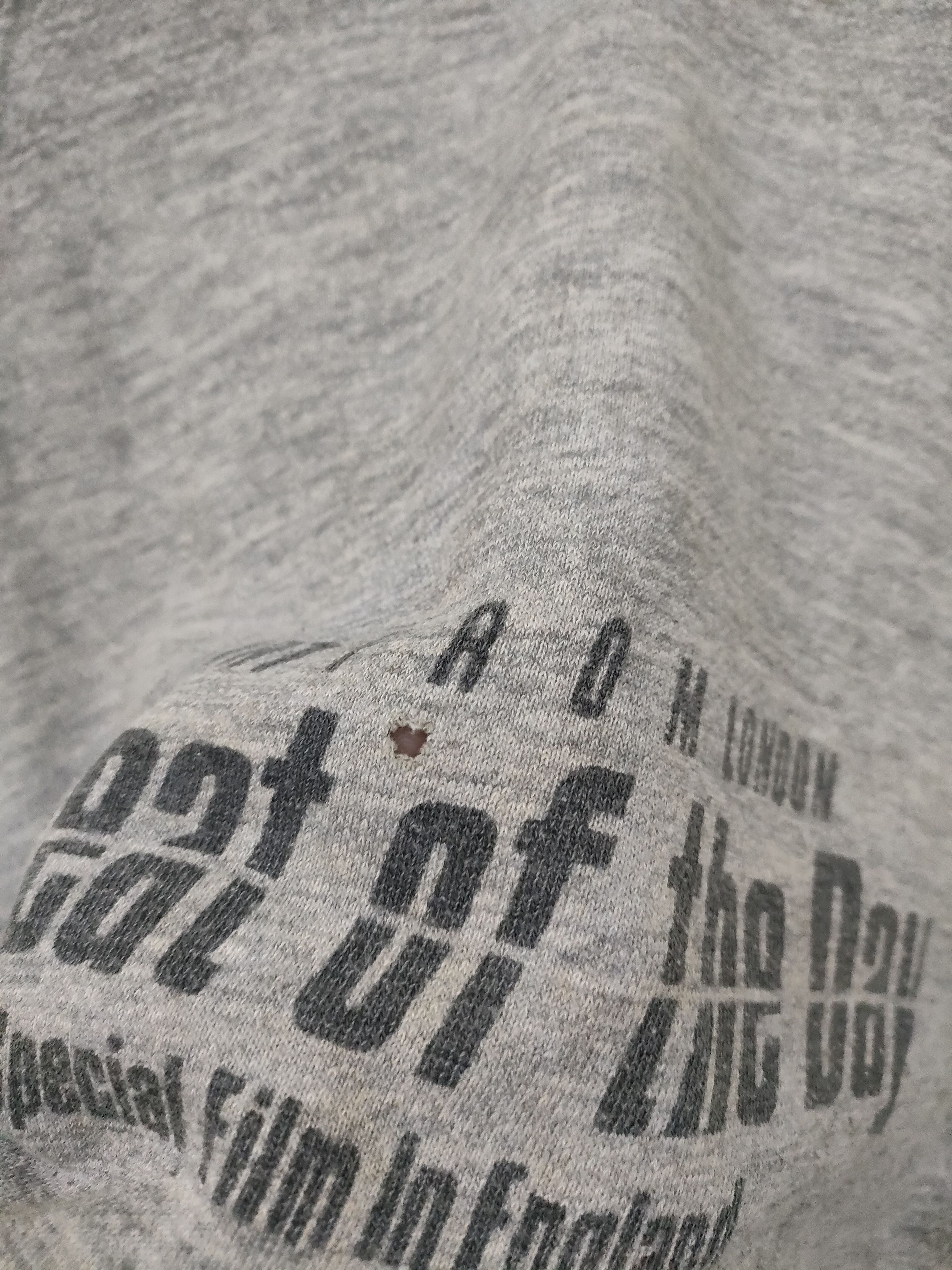 Vintage Vintage The Heat Of The Day Movie Distressed sweatshirt Size US L / EU 52-54 / 3 - 9 Thumbnail
