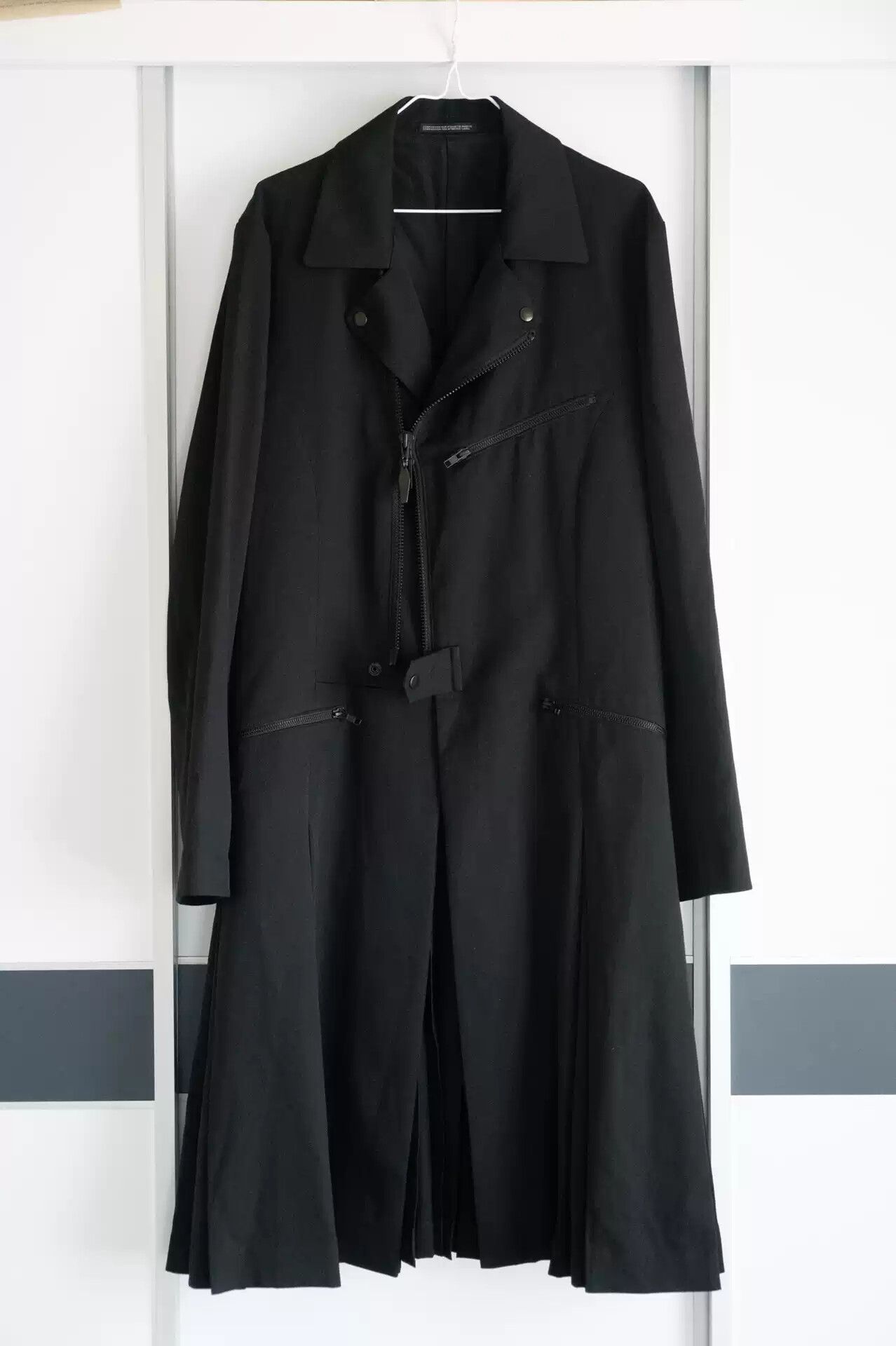 Pre-owned Yohji Yamamoto 14aw Pleated Coat In Black