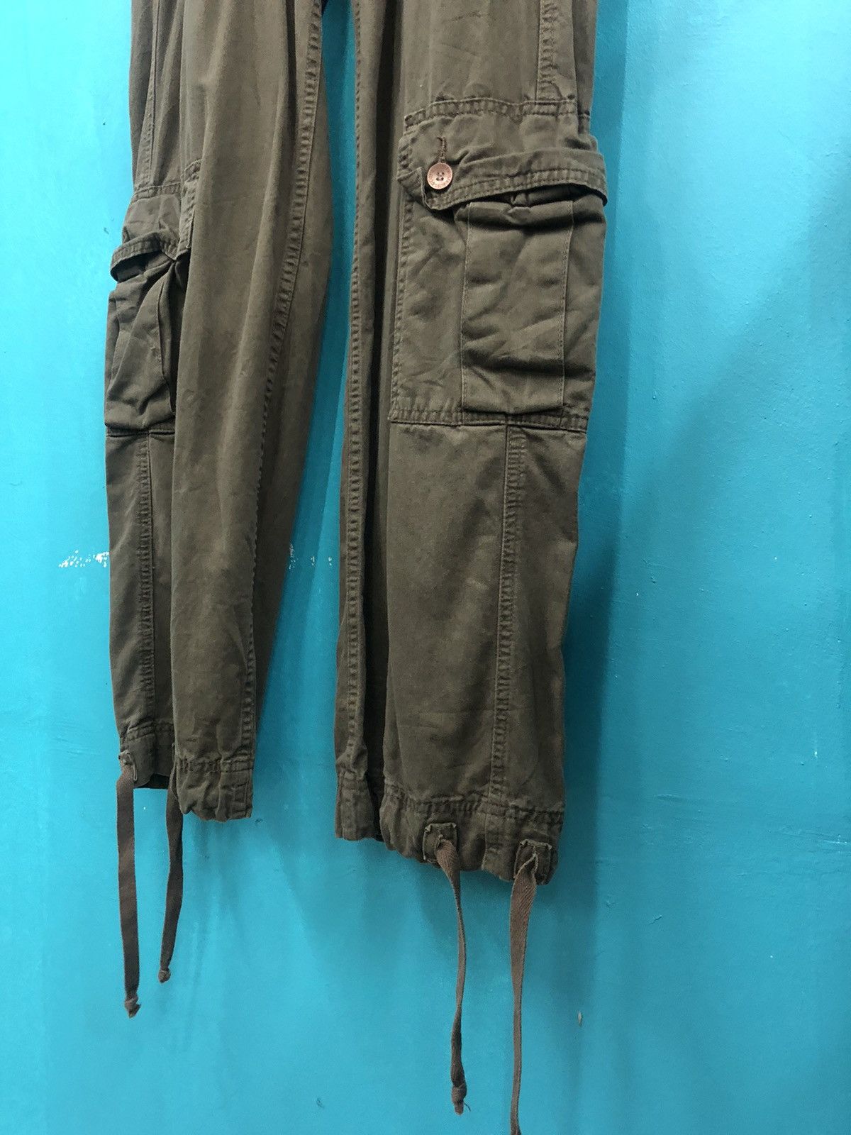 Levi's × Levi's Vintage Clothing × Seditionaries RARE Levis cargo pants pocket on knee size 33 Size US 33 - 9 Thumbnail