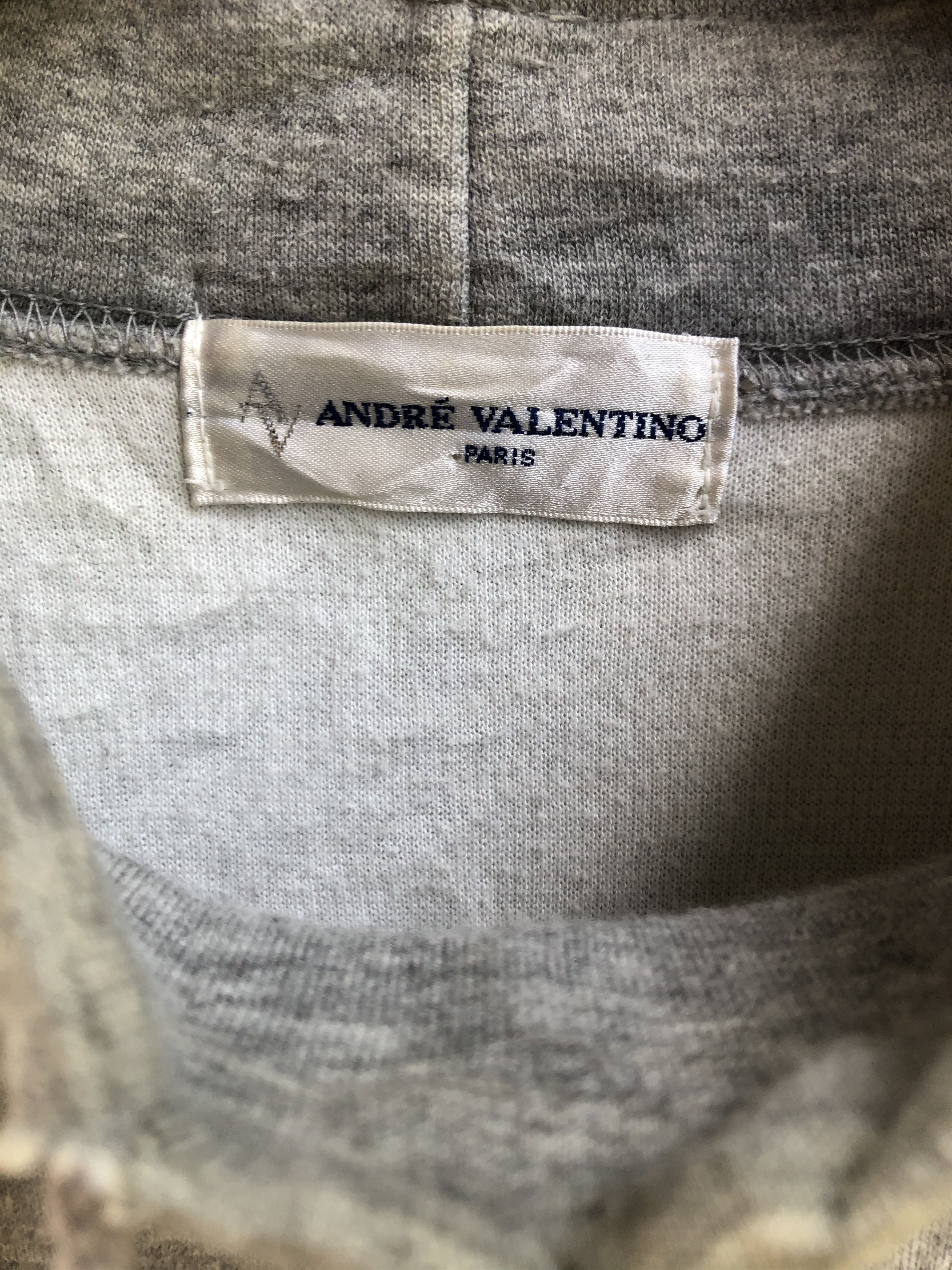 Valentino × Vintage VINTAGE ANDRE VALENTINO STEALTH EMBROIDERIES SWEATSHIRT Size US M / EU 48-50 / 2 - 5 Thumbnail