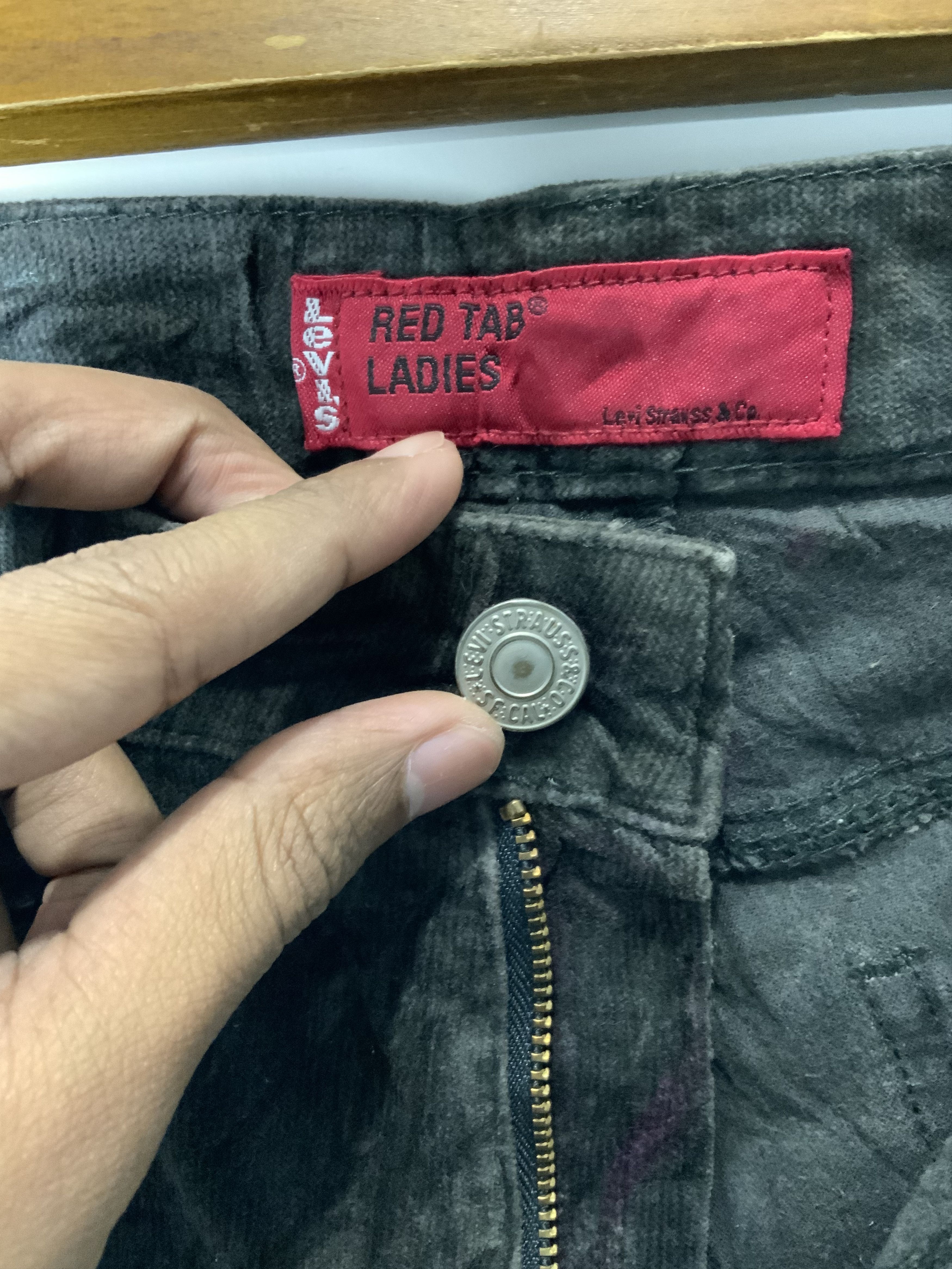 Japanese Brand Levi’s Red Tab Ladies Boot Cut Coduroi Jeans Size 29" - 6 Thumbnail