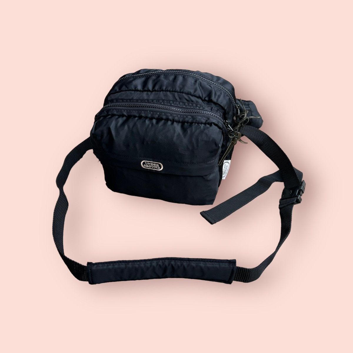 Vintage VINTAGE UNDERGROUND 3 WAY UTILITY TRAVEL BAG Size ONE SIZE - 7 Thumbnail